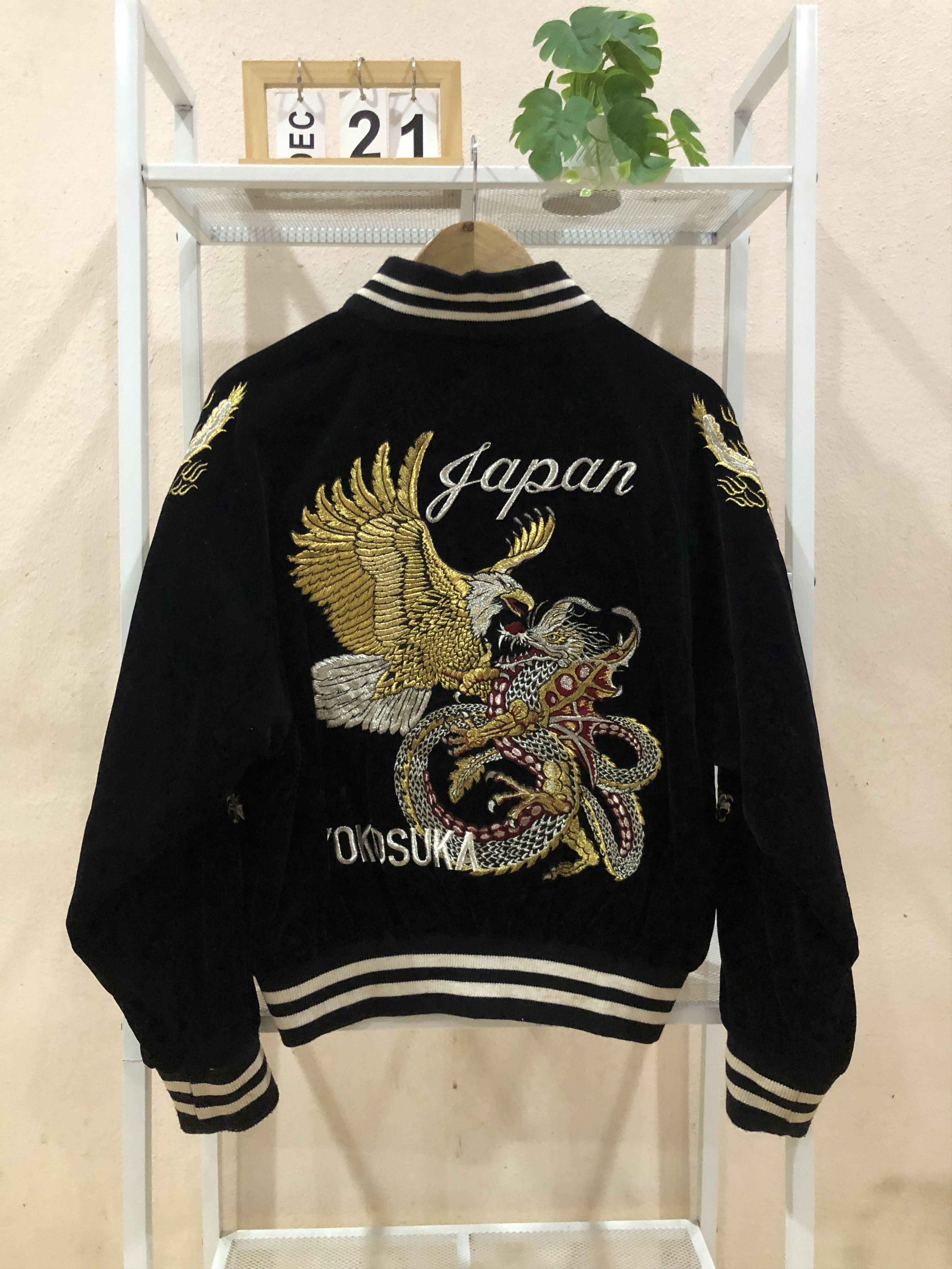 Japanese Brand Vintage Sukajan LONDON FB Velour Yokosuka Dragon Eagle Size US L / EU 52-54 / 3 - 5 Thumbnail