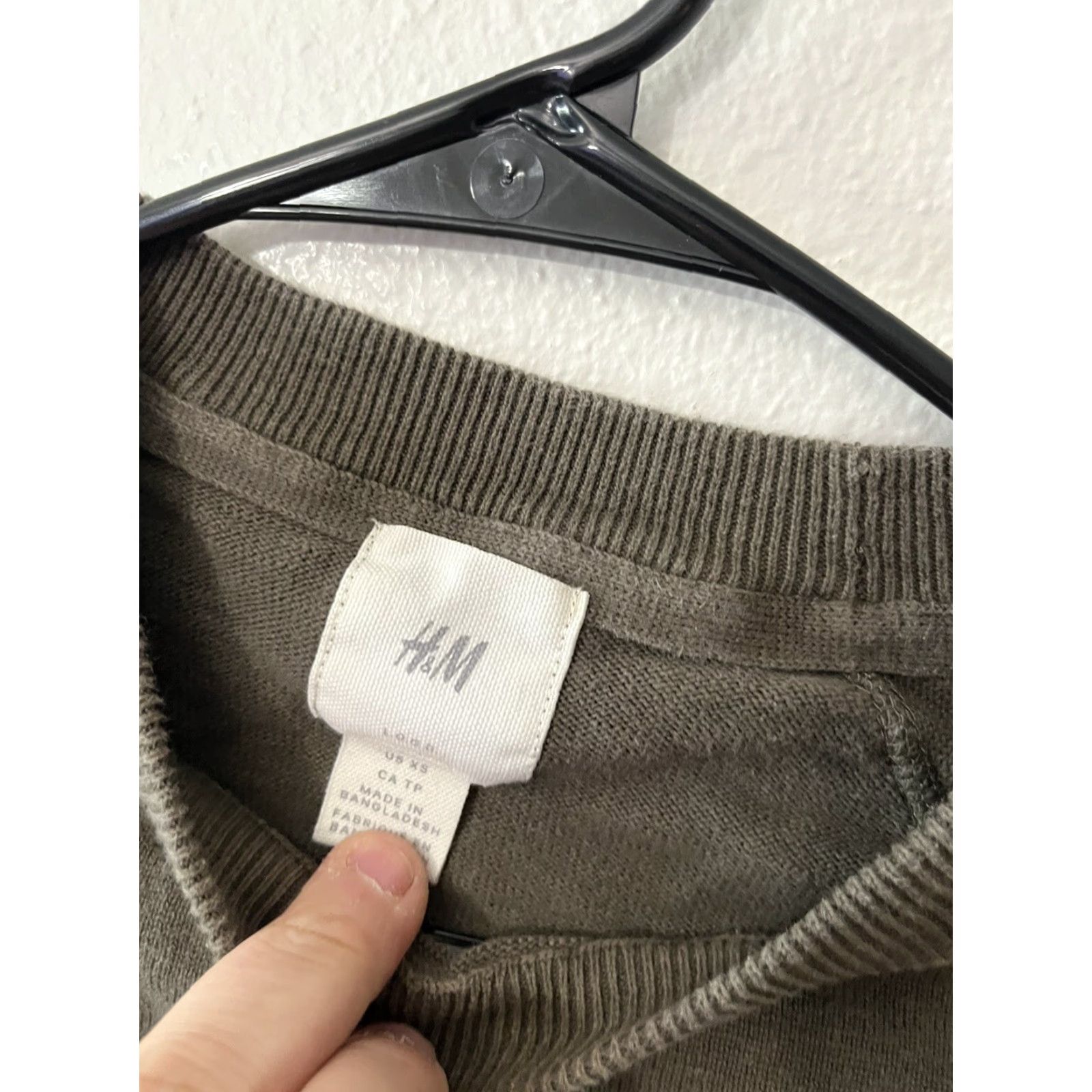 H&M H&M Brown Sweatshirt Long Sleeve Adult XS Solid Good Condition Mens Size US XS / EU 42 / 0 - 3 Thumbnail