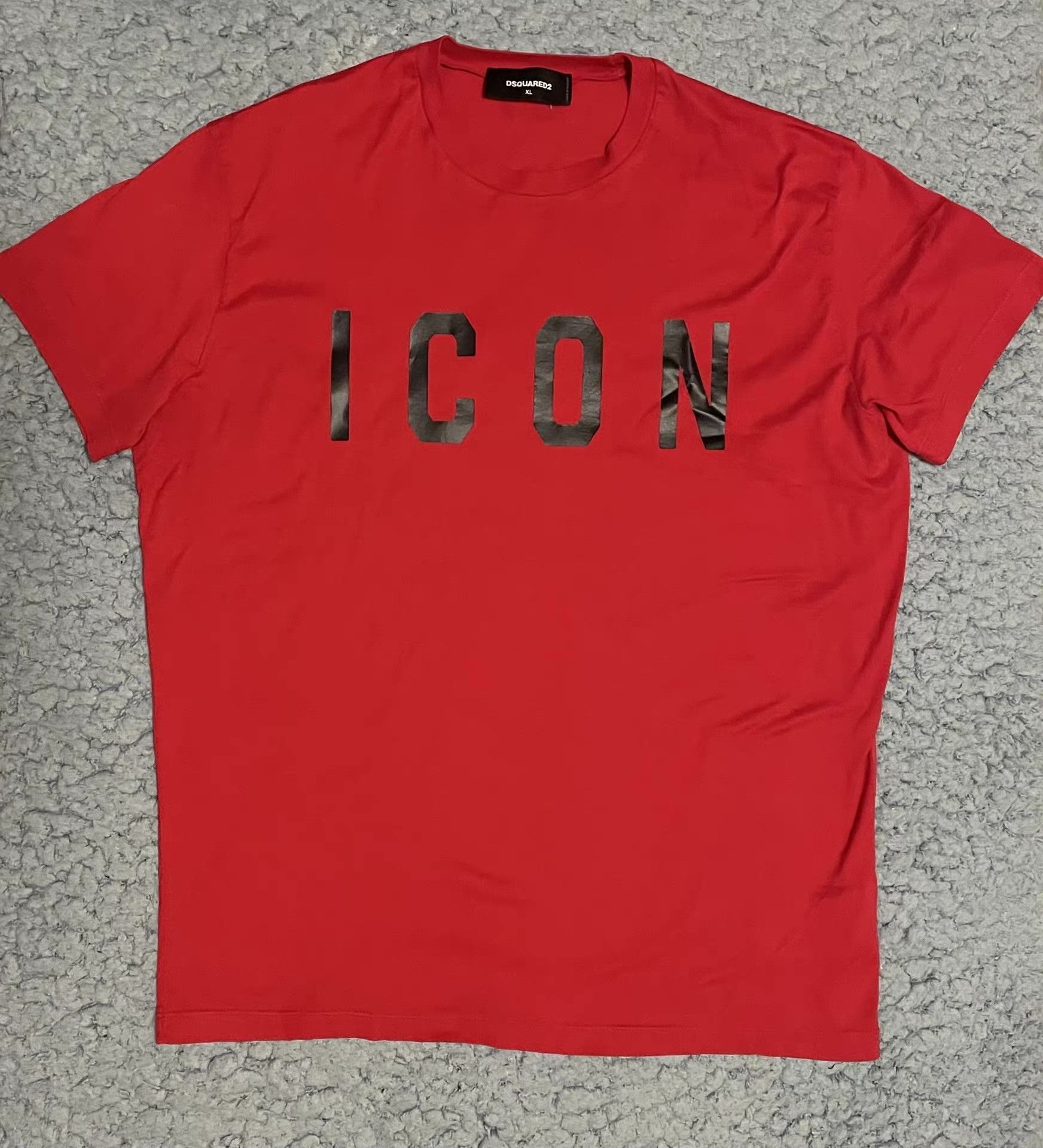 Dsquared2 DSquared2 (D2) red icon T-shirt, Size US XL / EU 56 / 4 - 1 Thumbnail