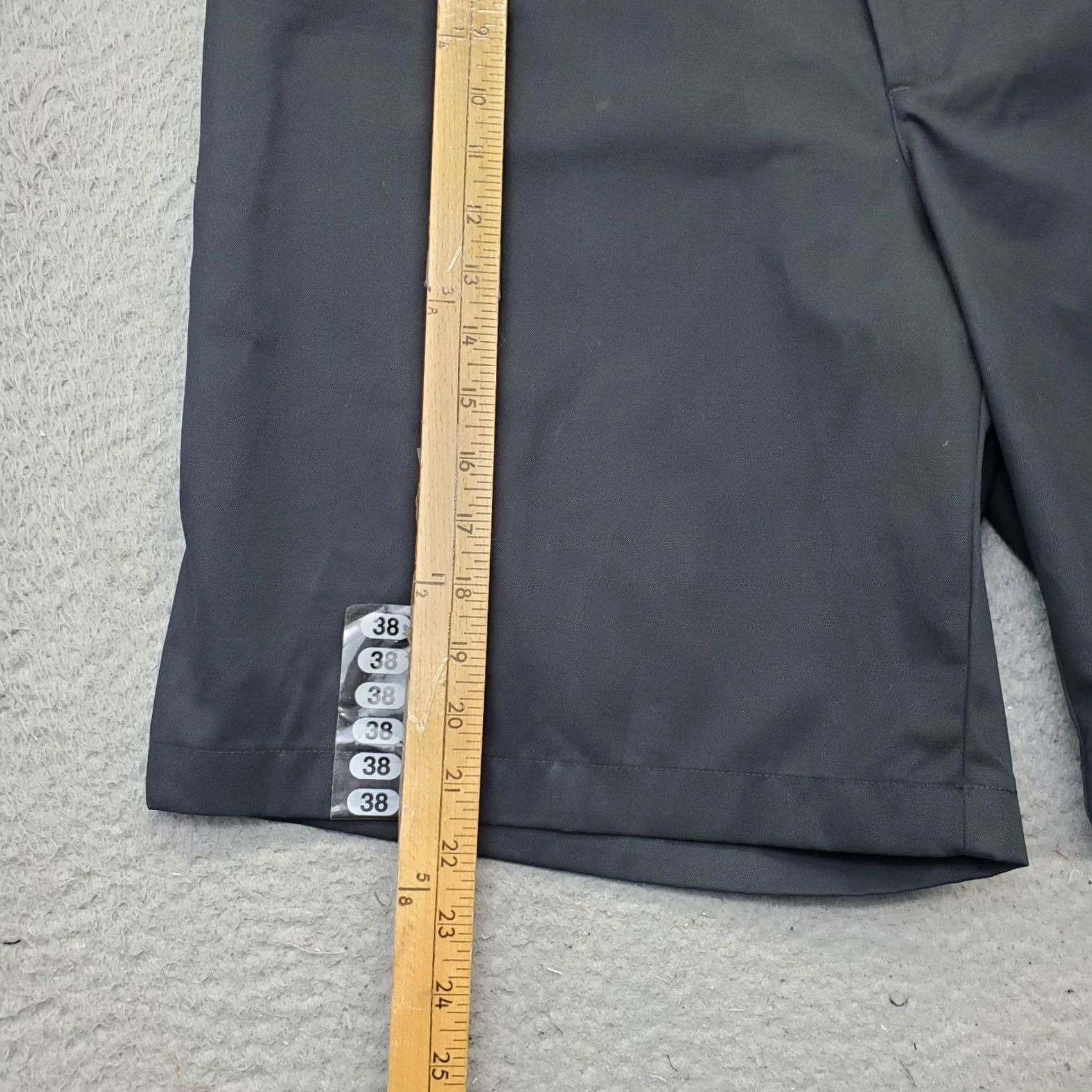Essentials Greg Norman Essentials Golf Shorts Mens 38 Black Flat Front Wrinkle Resistant Black Mens Size 38 Shorts Size US 38 / EU 54 - 3 Thumbnail
