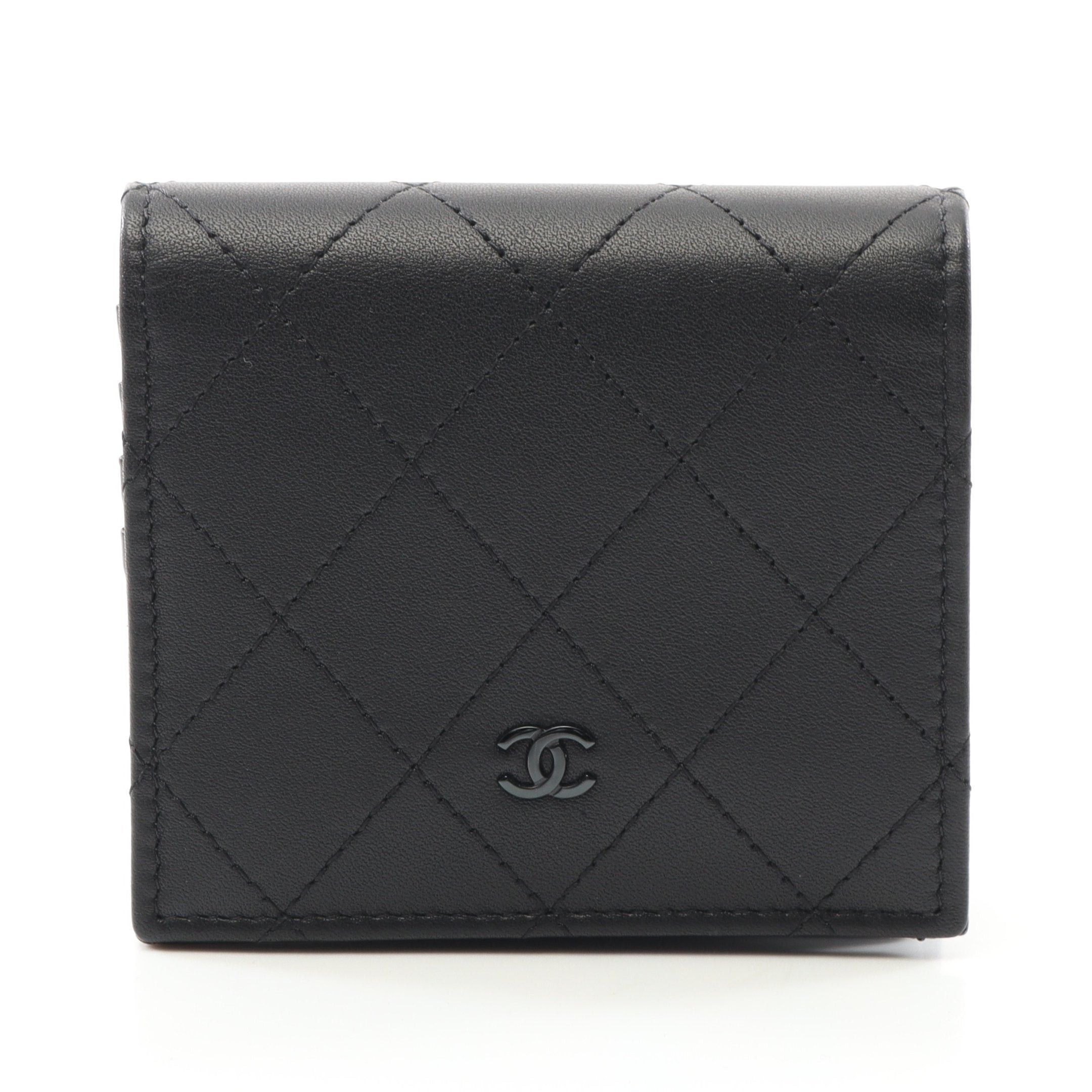 Chanel Chanel Matelasse Bi-Fold Wallet Leather Black Hardware Size ONE SIZE - 1 Thumbnail