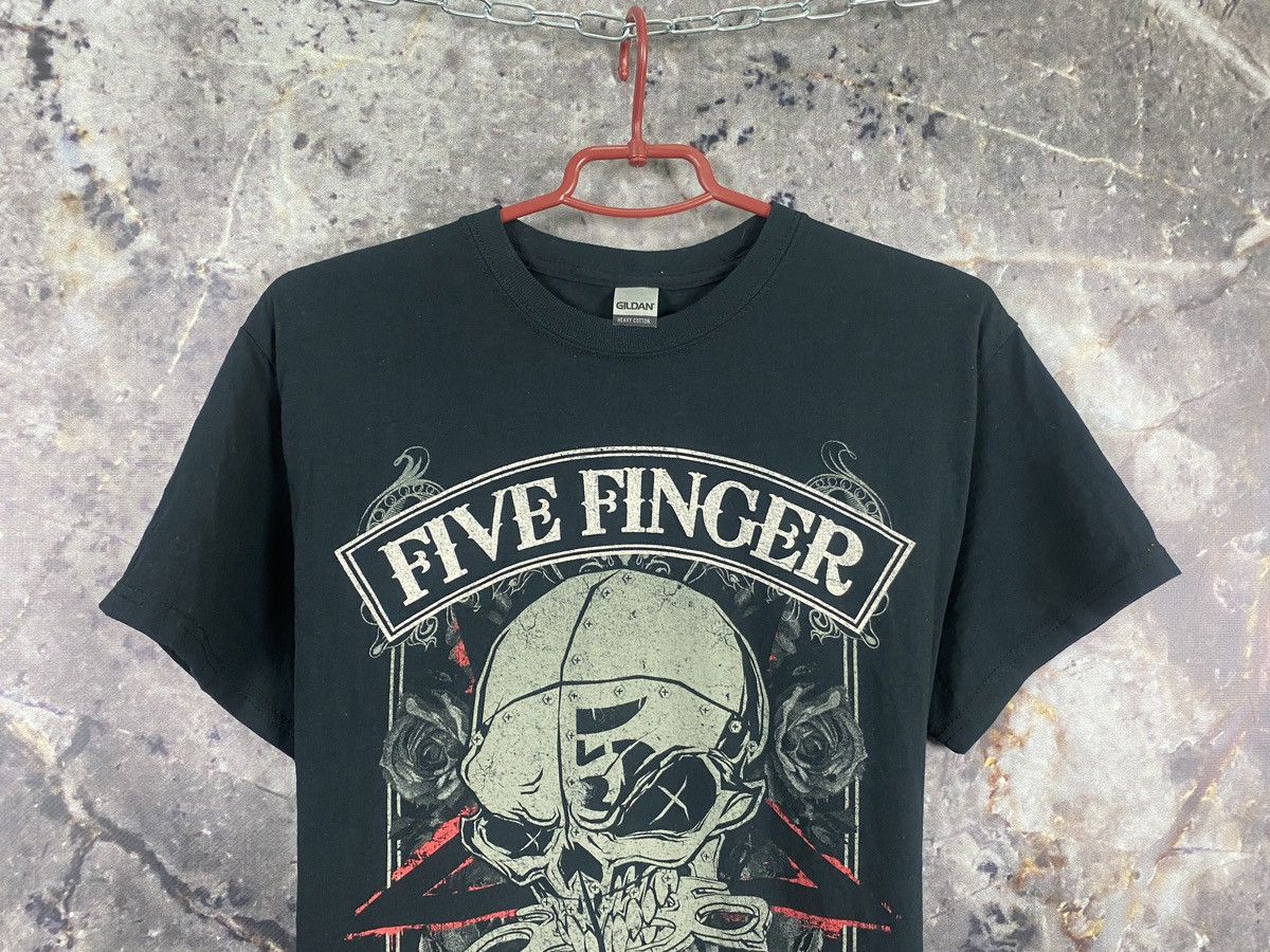 Vintage Men’s Five Finger Death Punch T-Shirt Size M Size US M / EU 48-50 / 2 - 2 Thumbnail