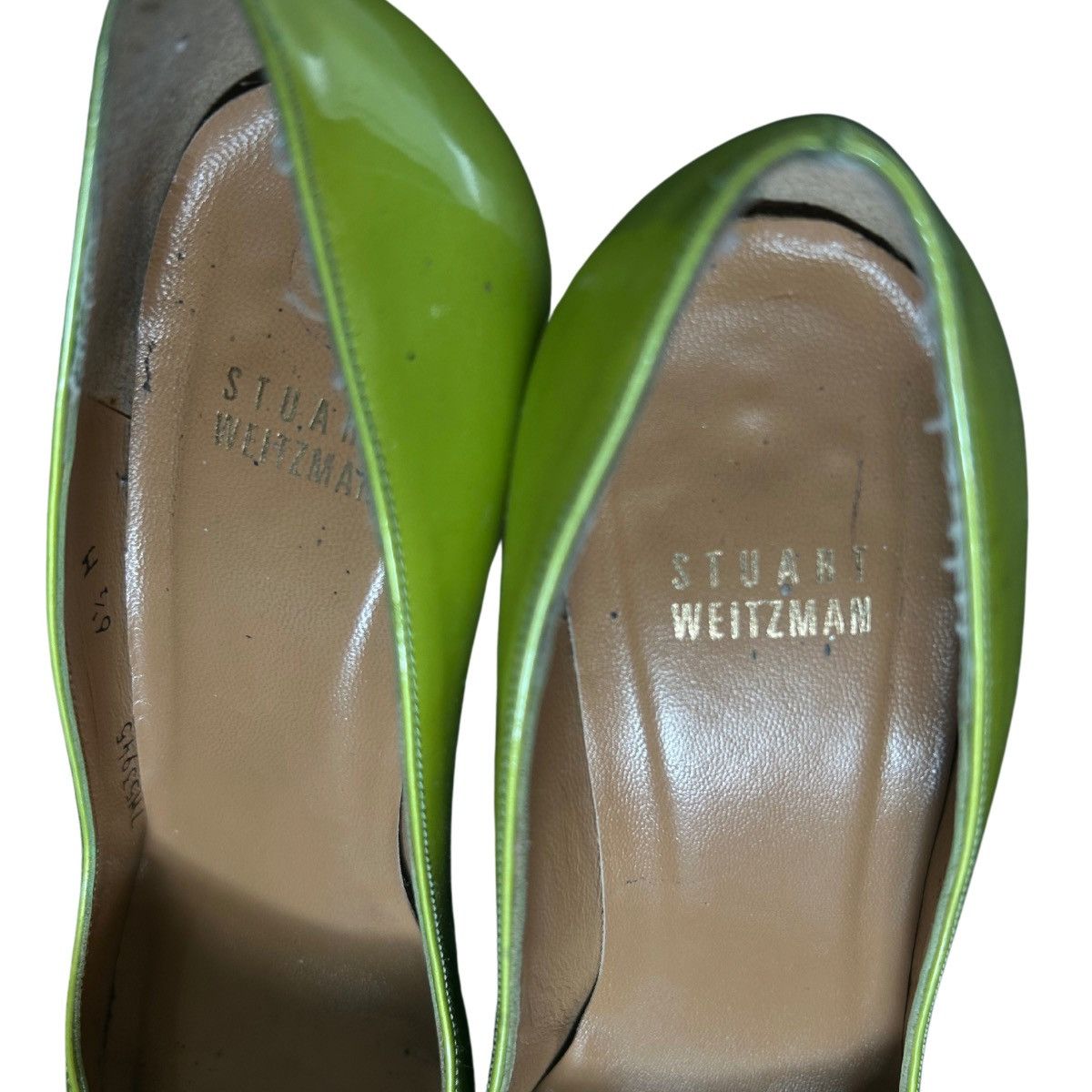 Stuart Weitzman Stuart Weitzman | Lime Green Patent Leather Pumps | Size 6.5 Size US 6.5 / IT 36.5 - 3 Thumbnail