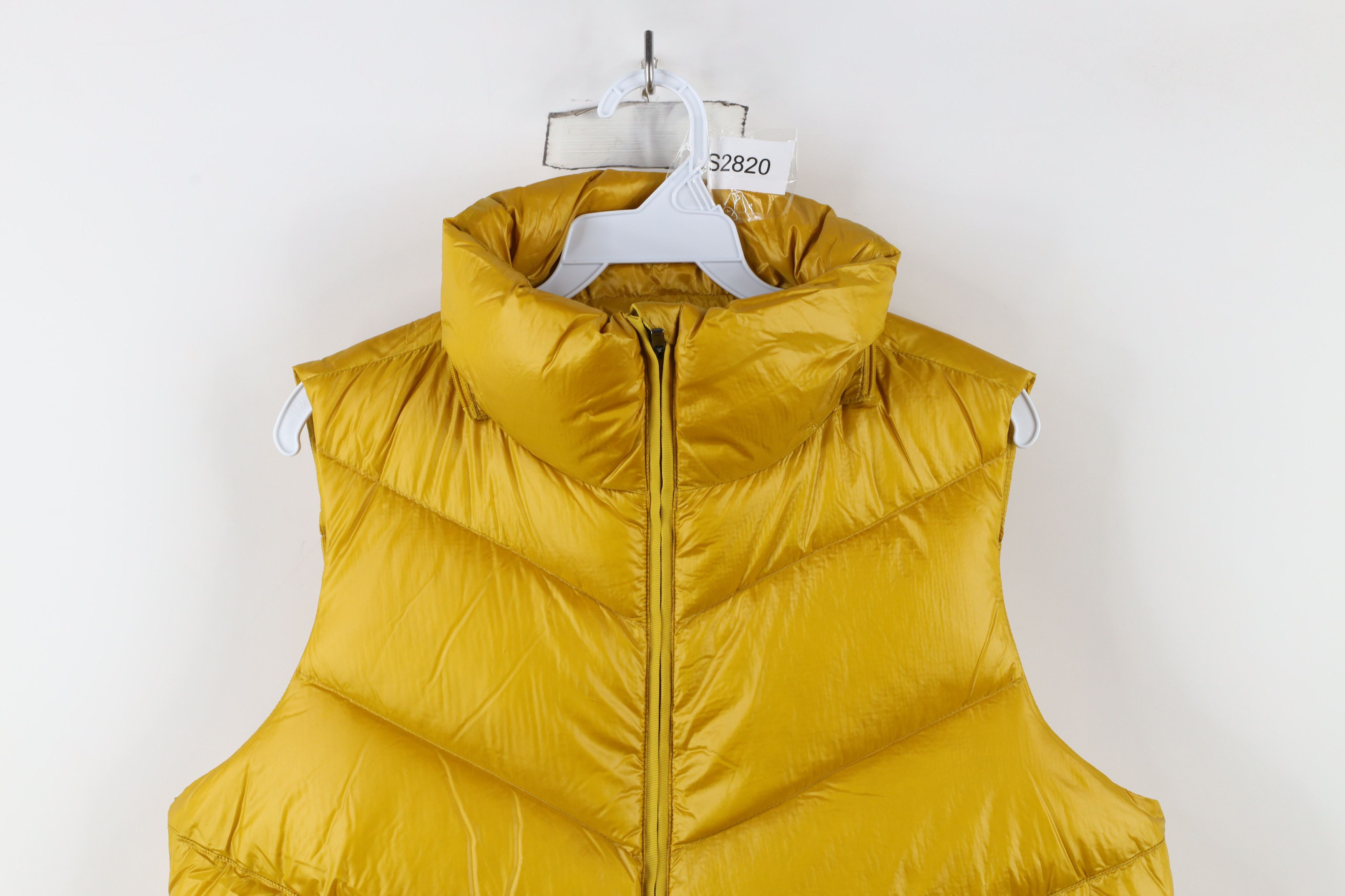 Athleta Lofty Duck Down Full Zip Puffer Vest Jacket Gold