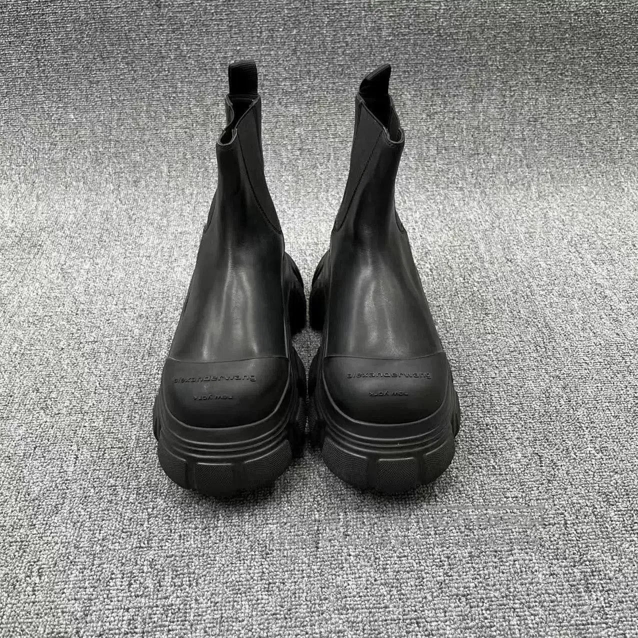 Alexander Wang Alexander Wang Black Leather Platform Chelsea Boots. Size US 8 / IT 38 - 2 Thumbnail
