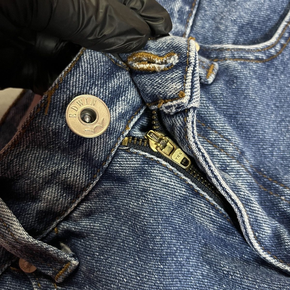 Edwin 2000s Edwin “Blue Trip” Studded Skull Denim – Y2K Punk Jeans Size US 28 / EU 44 - 6 Thumbnail