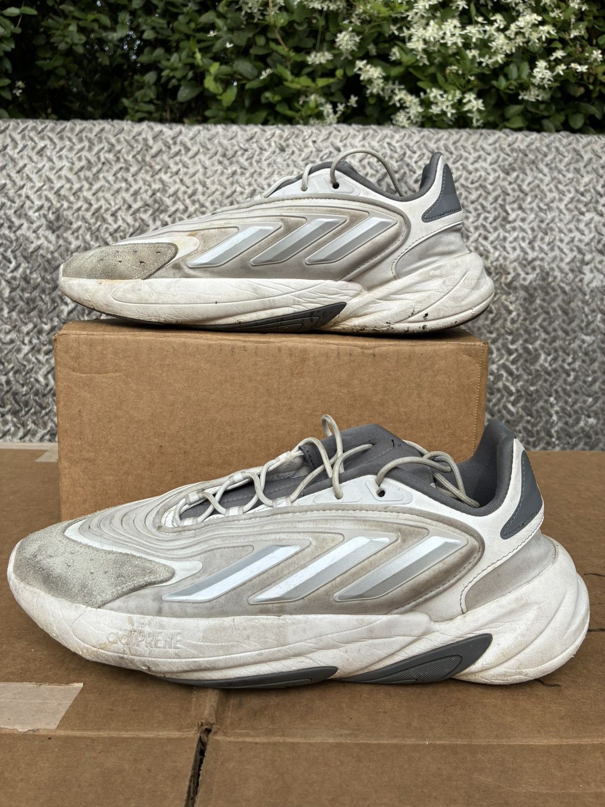 Adidas Adidas Men's Ozelia Originals Size 12 Crystal Size US 12 / EU 45 - 2 Thumbnail