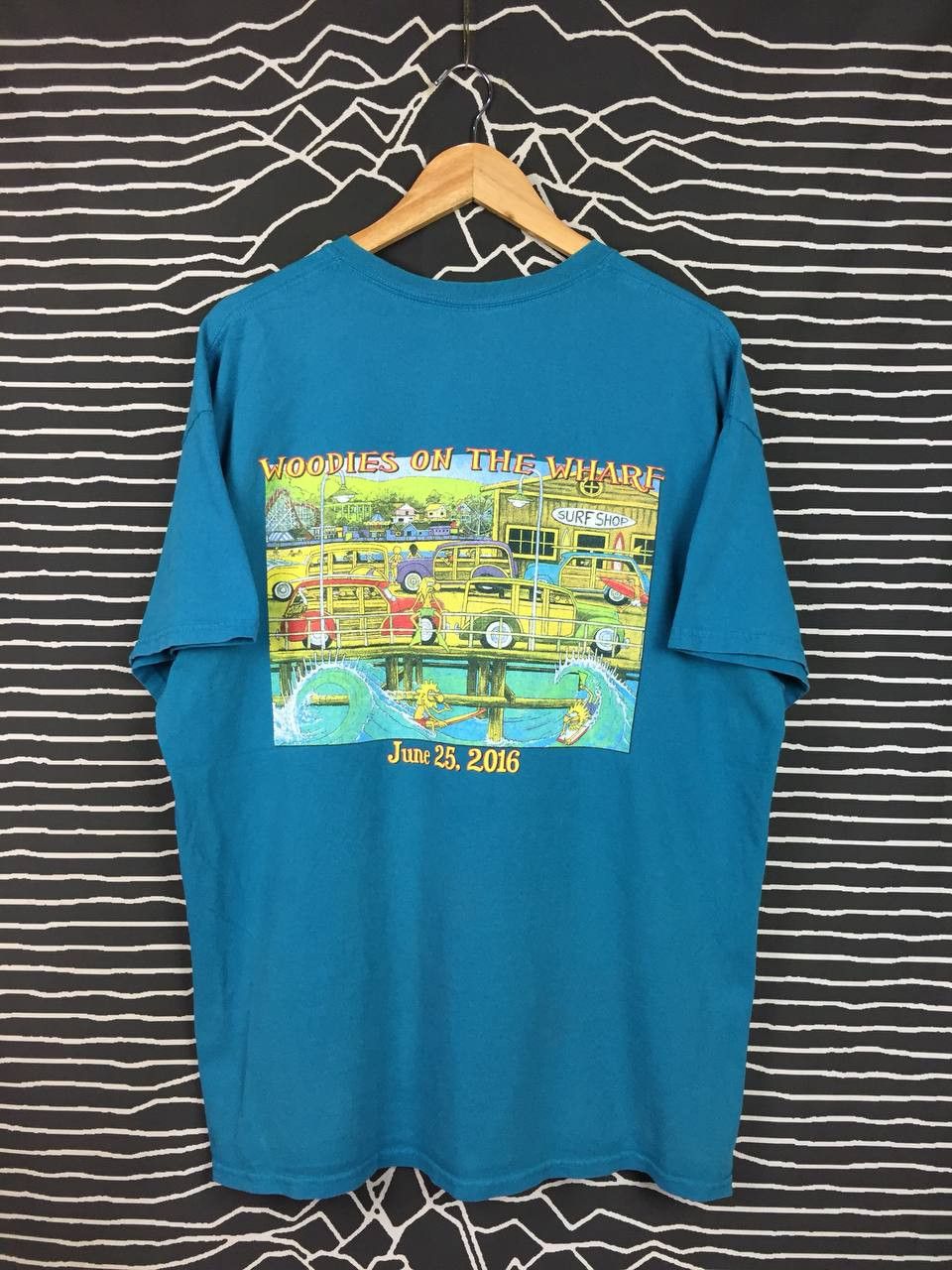 Vintage Woodies On The Wharf Santa Cruz 2016 Woodie Cars Event Tee Size US XL / EU 56 / 4 - 2 Thumbnail