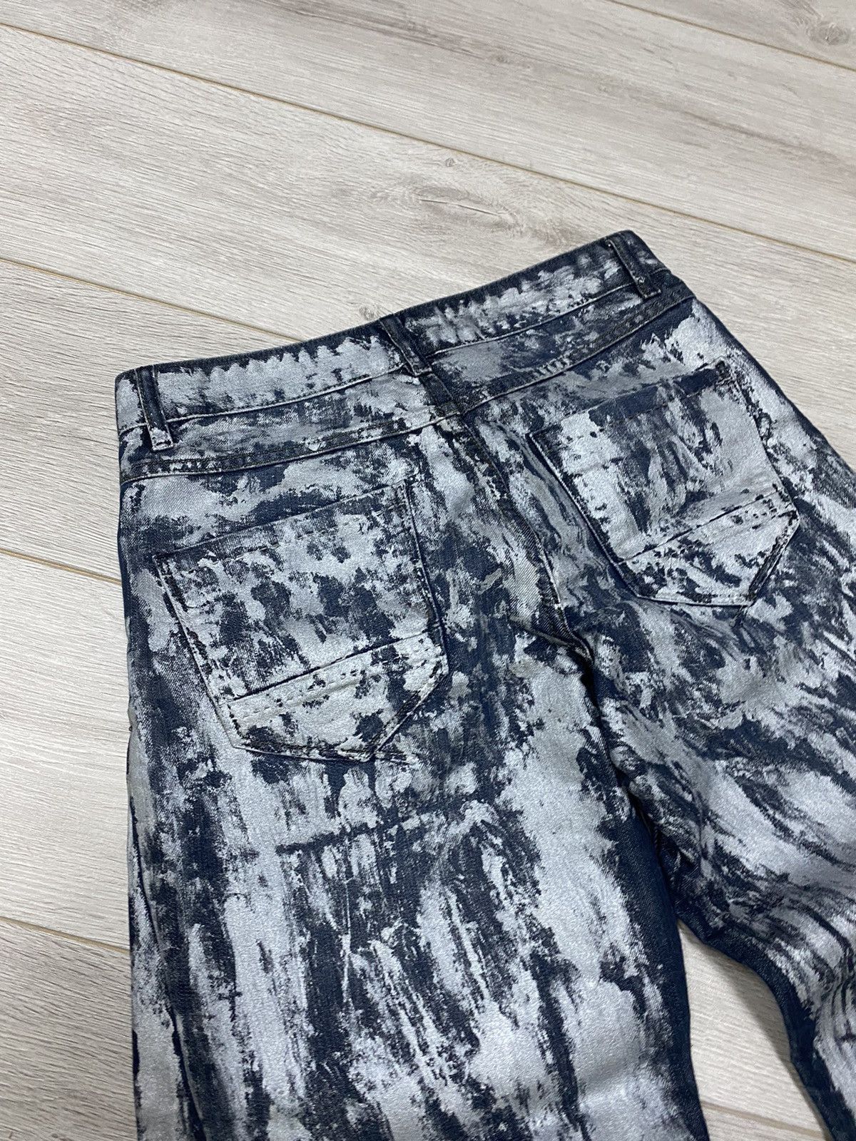 Other Distressed painted jnco style wide dirty jeans designer Size US 31 - 8 Thumbnail