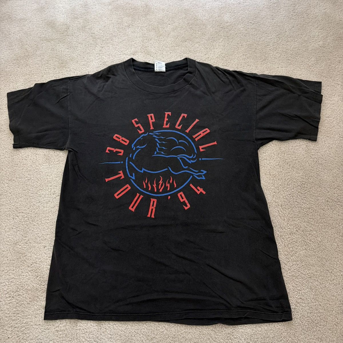 Vintage 38 Special Tee Shirt Concert Tour Band Music Gun XL Size US XL / EU 56 / 4 - 1 Thumbnail