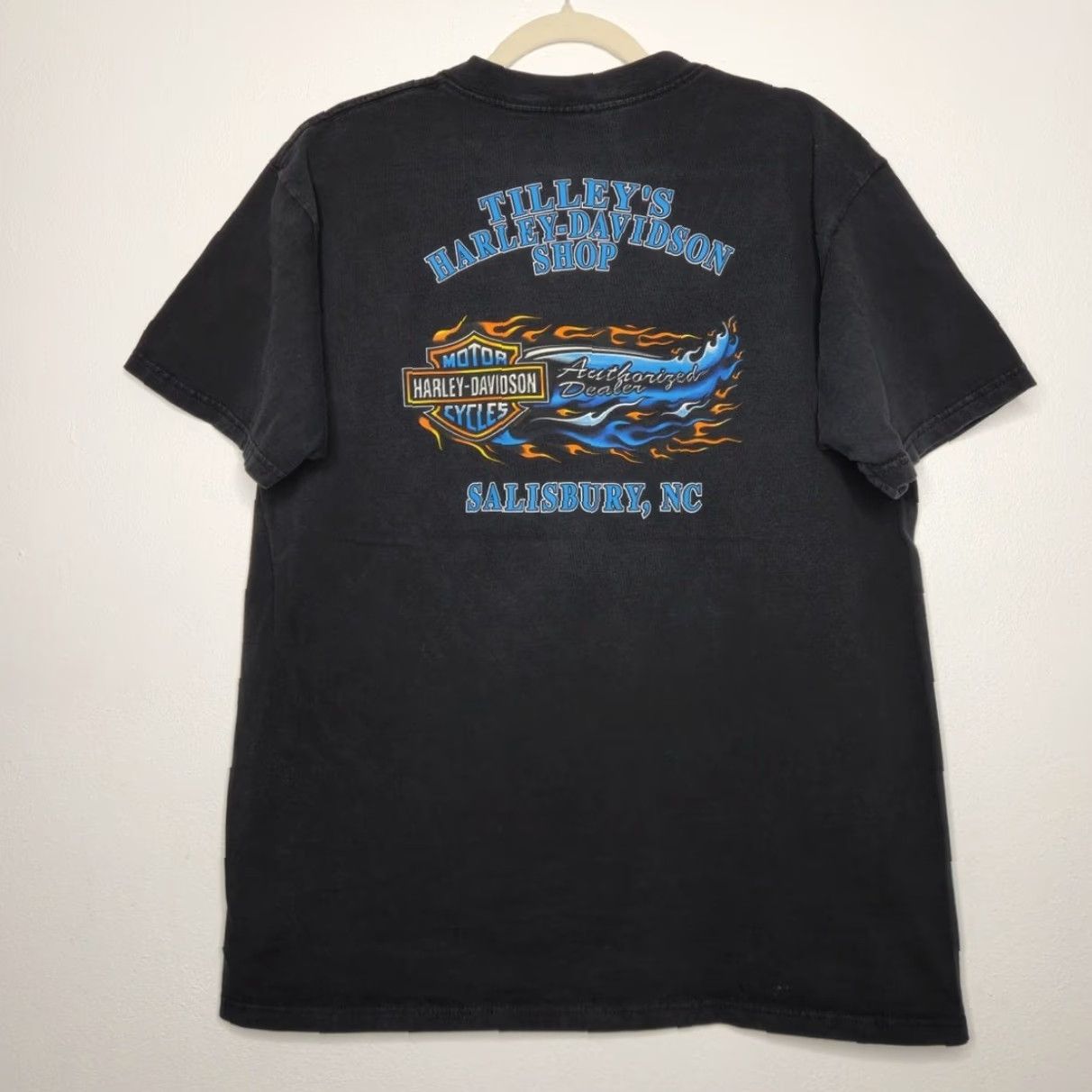 Harley Davidson VINTAGE Harley Davidson Flames Wings Double Sided Black XL Shirt Mens UAD Size US XL / EU 56 / 4 - 5 Thumbnail