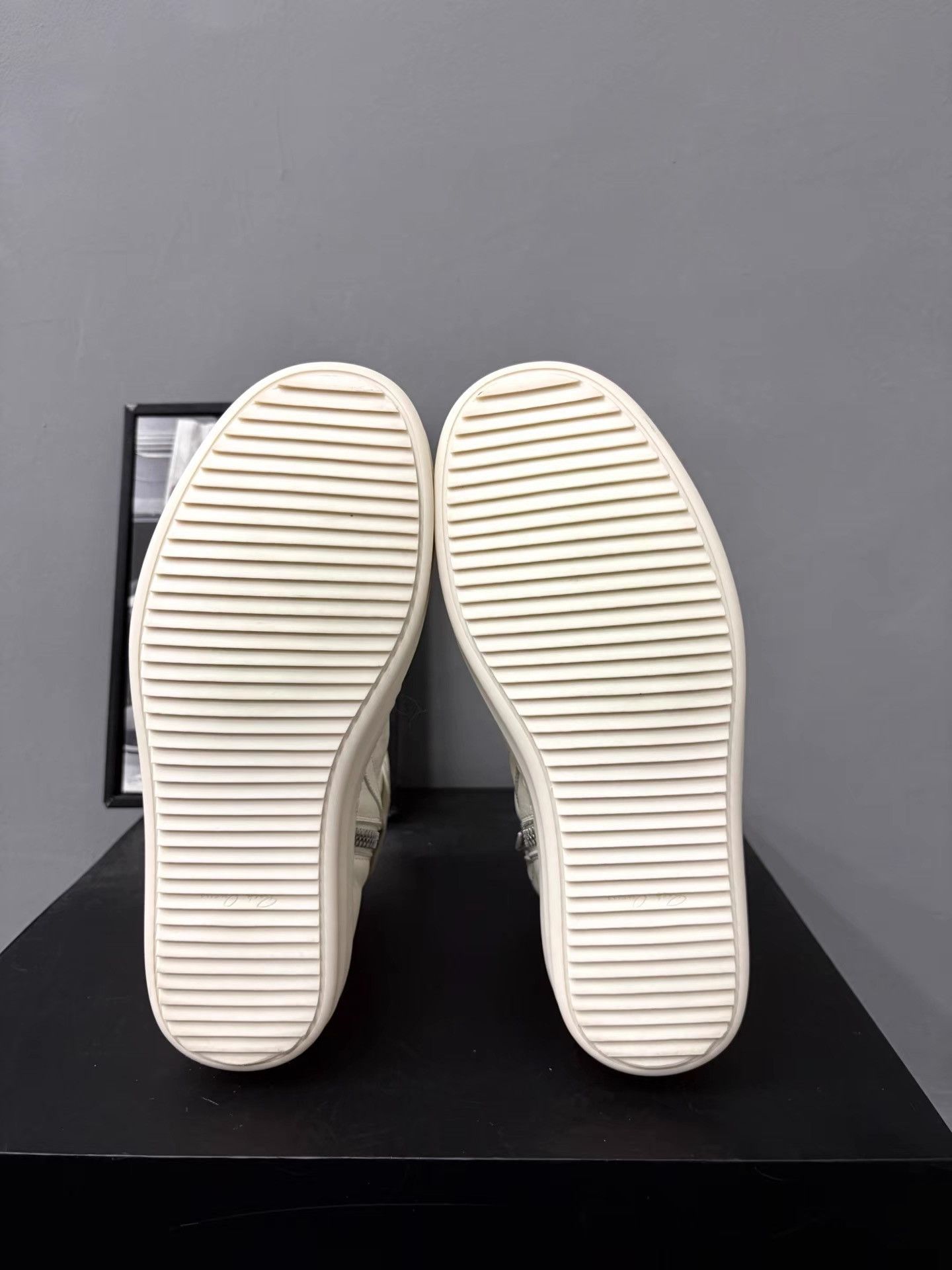 Rick Owens Rick Owens Mainline Triangle High-Top Shoes K34 Size US 8 / IT 38 - 7 Thumbnail