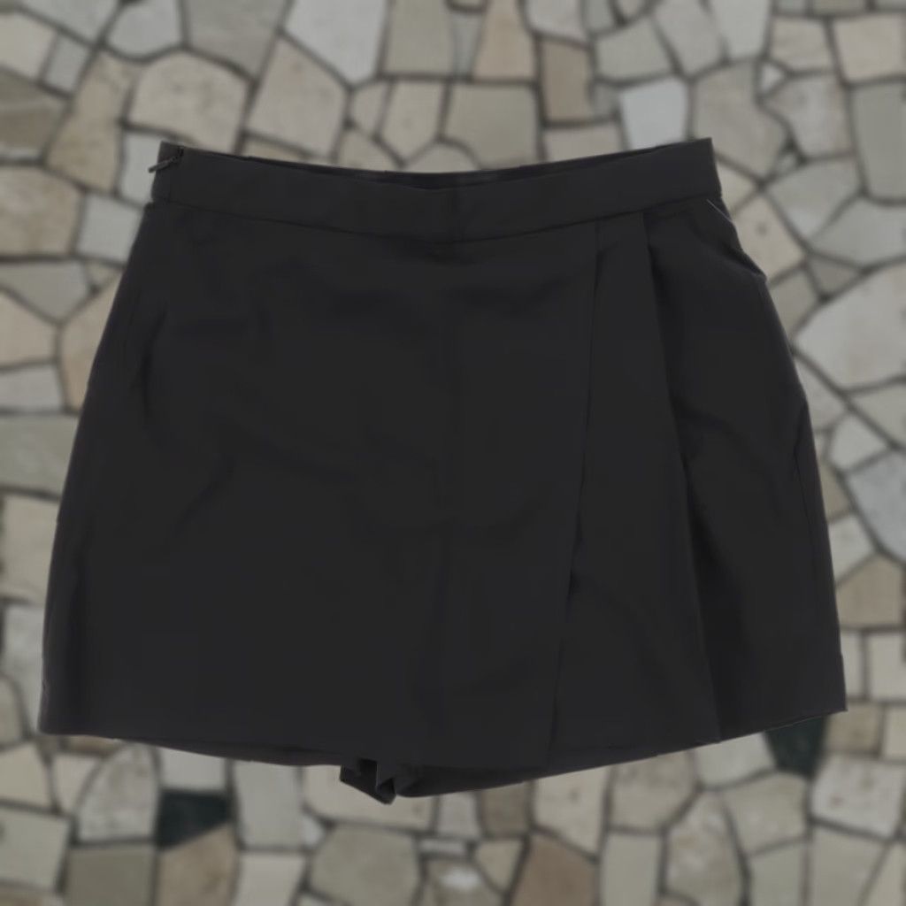 Athleta Athleta Skort Black Women's 8 High Stretch Polyester Microfiber Planner Regular Fit Inseam 16in-8in Casual 8 Size 30" / US 8 / IT 44 - 1 Thumbnail