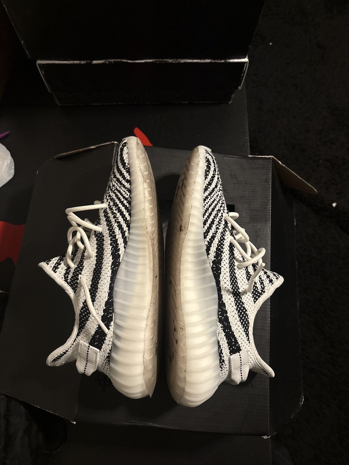 Yeezy Yeezy Boost 350 Zebra v2 Size US 10 / EU 43 - 5 Thumbnail