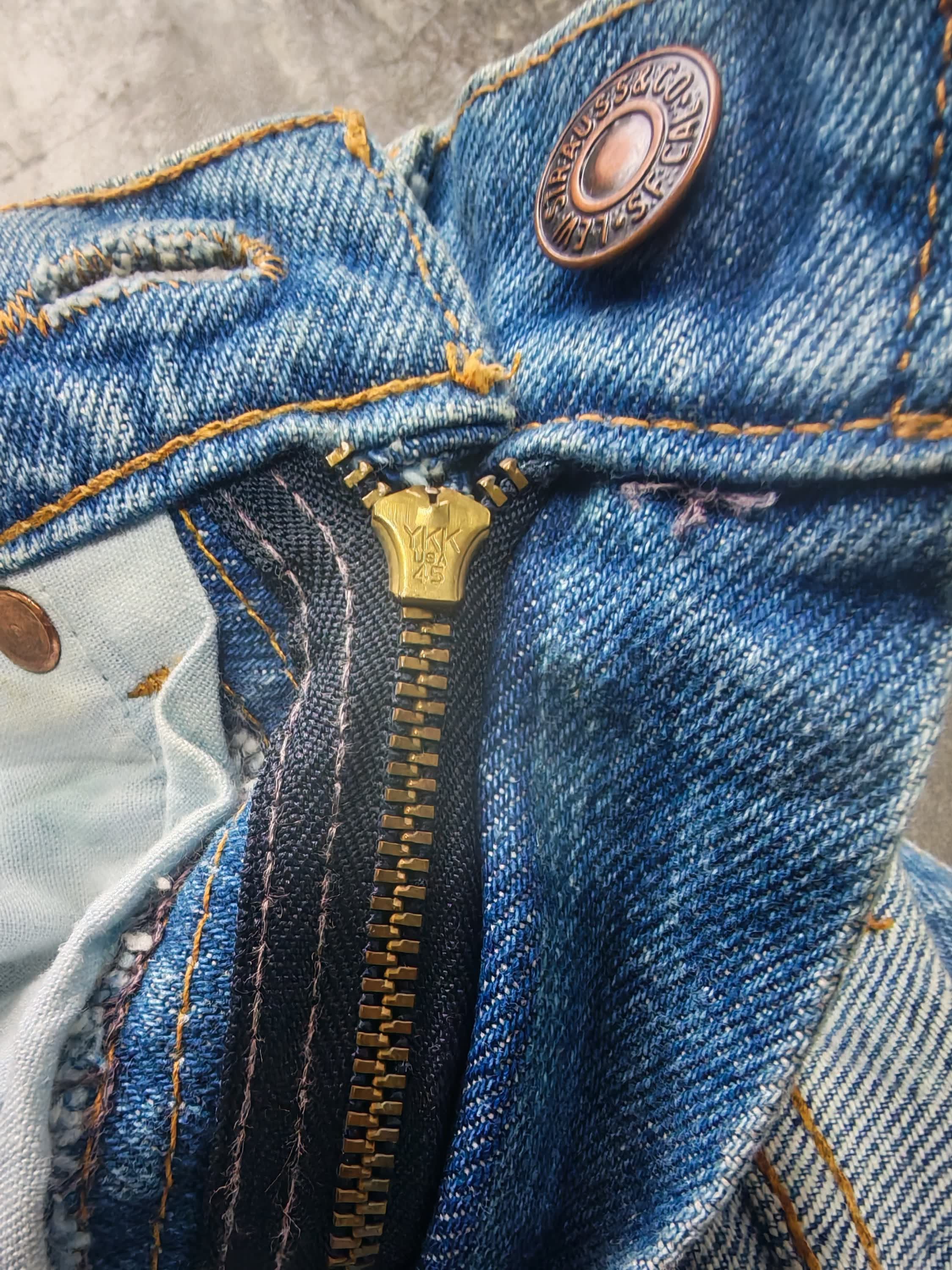 Levi's Vintage Clothing Vintage Levi’s 525 USA Light Wash Denim W28 Size 28" / US 6 / IT 42 - 7 Thumbnail