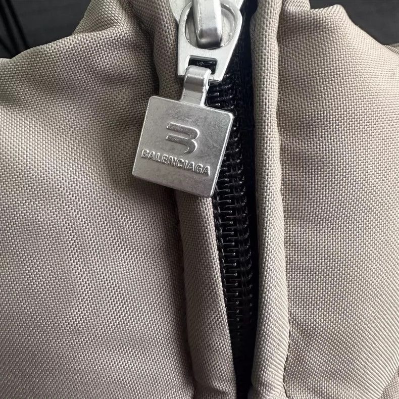 Balenciaga Balenciaga FW21 Sporty B embroidered logo down jacket cotto Size US XS / EU 42 / 0 - 5 Thumbnail