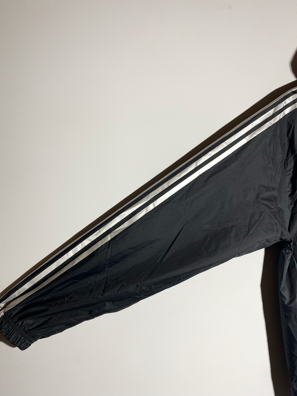 Adidas Adidas Liverpool FC 2011/12 Training Player Issue Jacket Size US XL / EU 56 / 4 - 7 Thumbnail