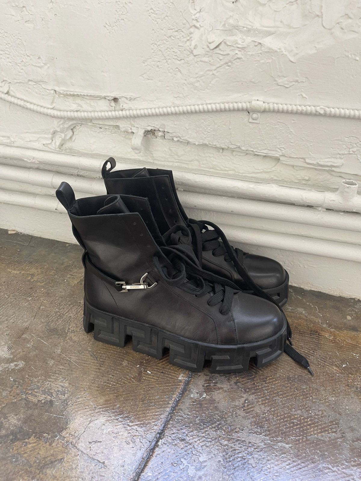 Greca Labyrinth Boot