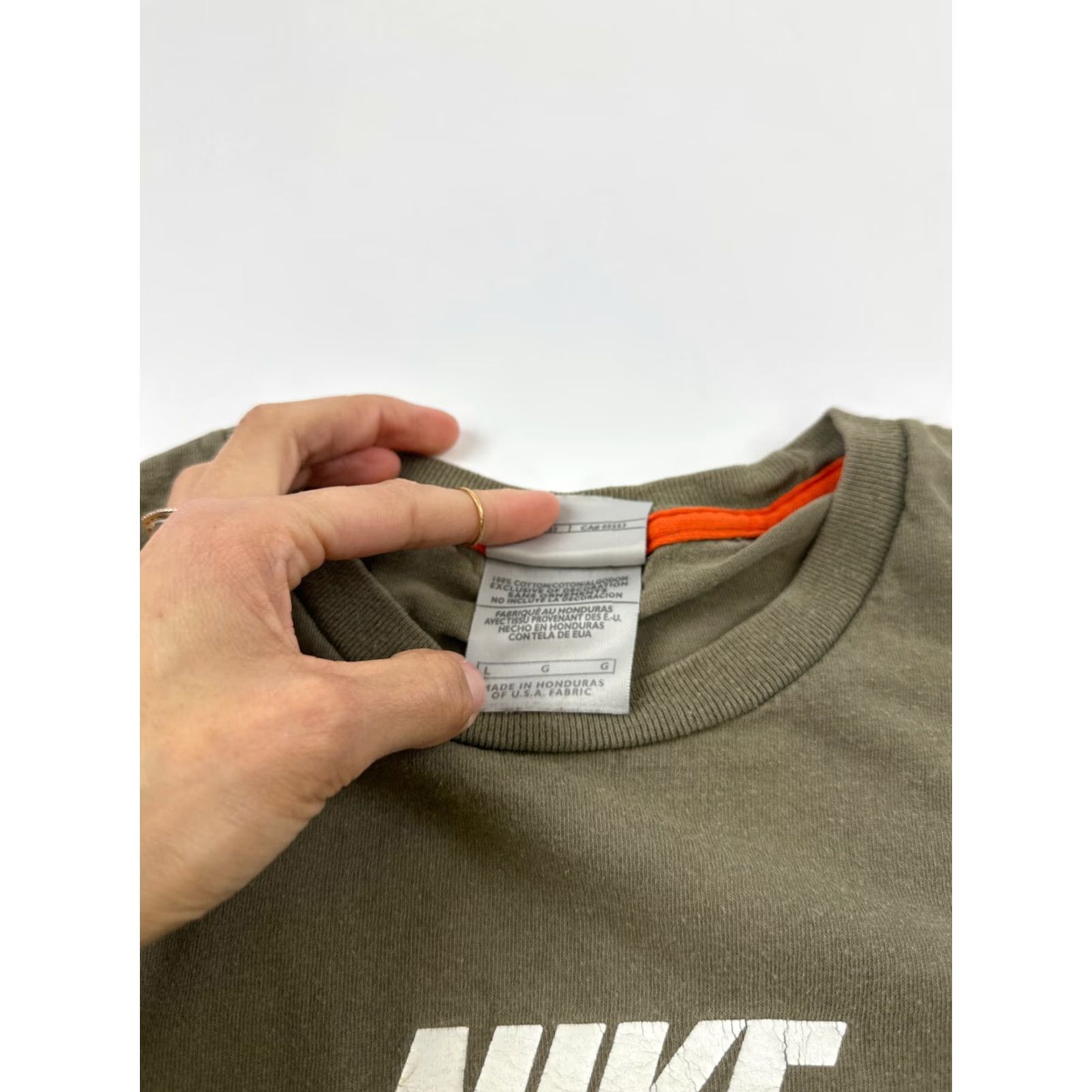 Nike Nike Men's Large Green T-Shirt Logo Outdoor Casual Wear Size US L / EU 52-54 / 3 - 5 Thumbnail