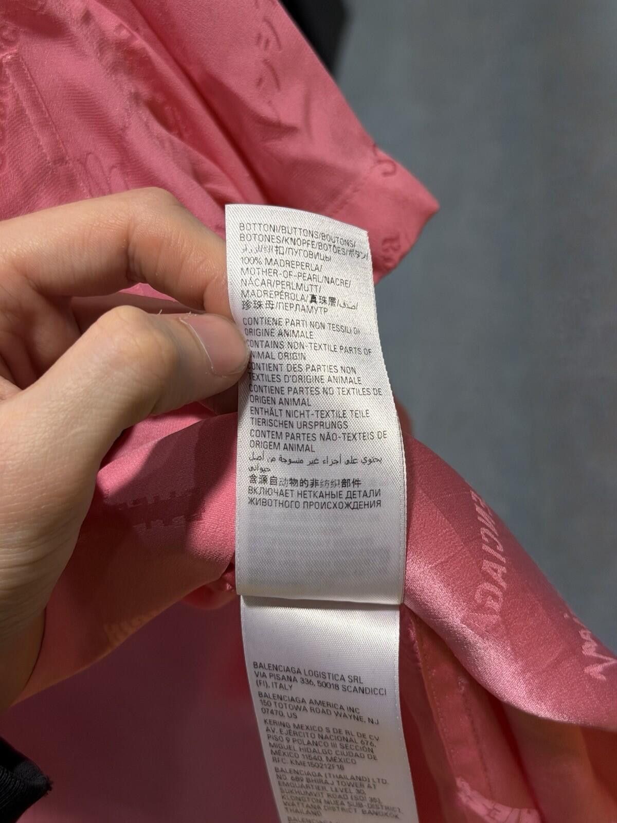 Balenciaga Balenciaga Homewear Pink Oversized Pajama Blouse 32 $1650 Size M / US 6-8 / IT 42-44 - 12 Thumbnail