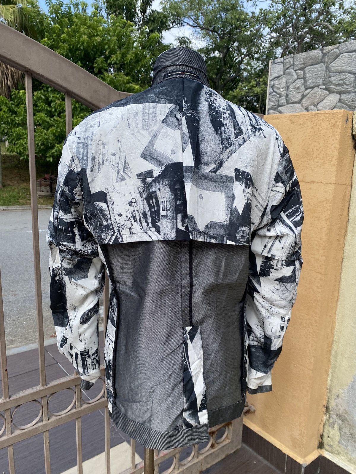 Jean Paul Gaultier jpg silver coat Size US M / EU 48-50 / 2 - 16 Thumbnail