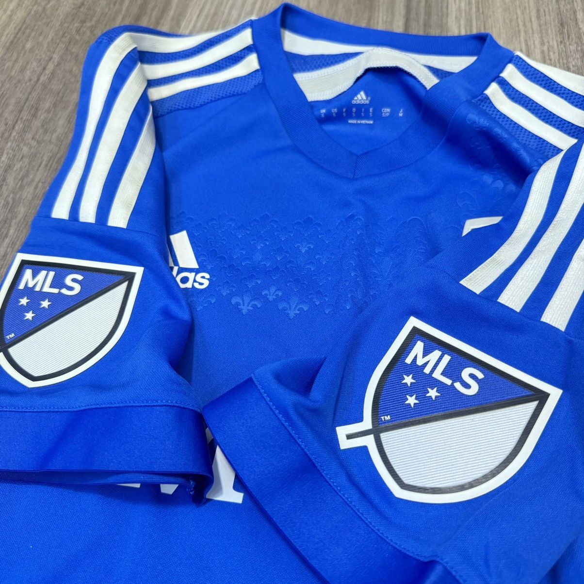 Adidas CF Montreal 15/16 player issue home shirt #11 Drogba Size US S / EU 44-46 / 1 - 6 Thumbnail
