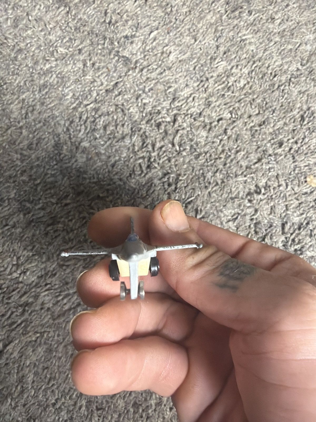 Hypebeast USAF F-16 Fighting Falcon Jet Die-Cast Size ONE SIZE - 4 Thumbnail