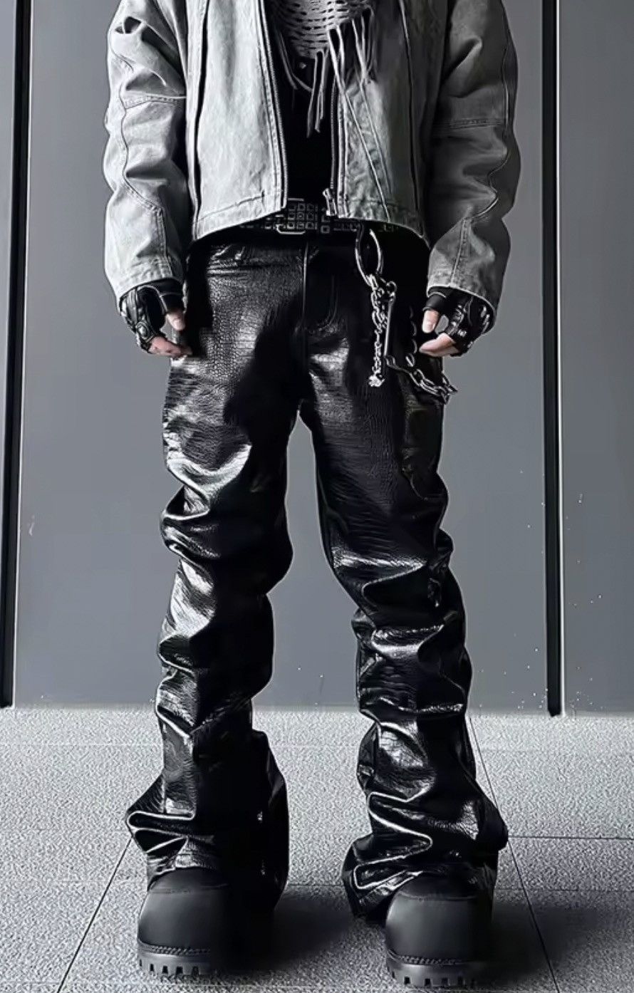 Japanese Brand Crinkled Faux Leather Pants Baggy Stacked PVC Trousers Size US 30 / EU 46 - 6 Thumbnail
