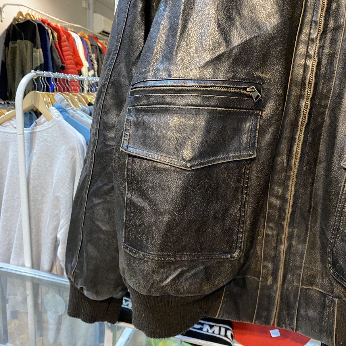 Levi's VINTAGE Y2K LEVIS HEAVY LEATHER JACKET Size US XL / EU 56 / 4 - 7 Thumbnail