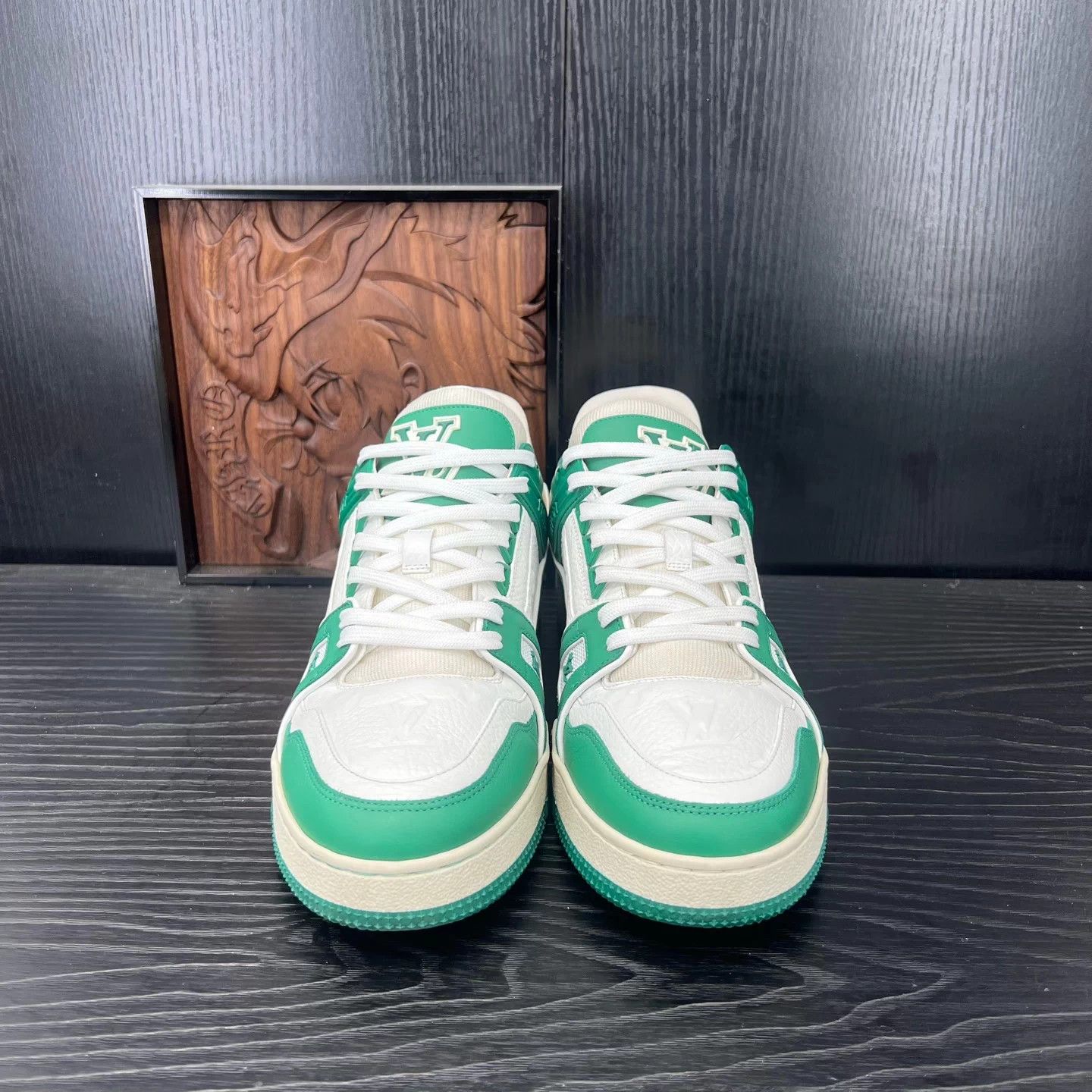 Louis Vuitton LV Trainer White Green Like New Worn Once 7/41 Size US 7 / EU 40 - 4 Thumbnail