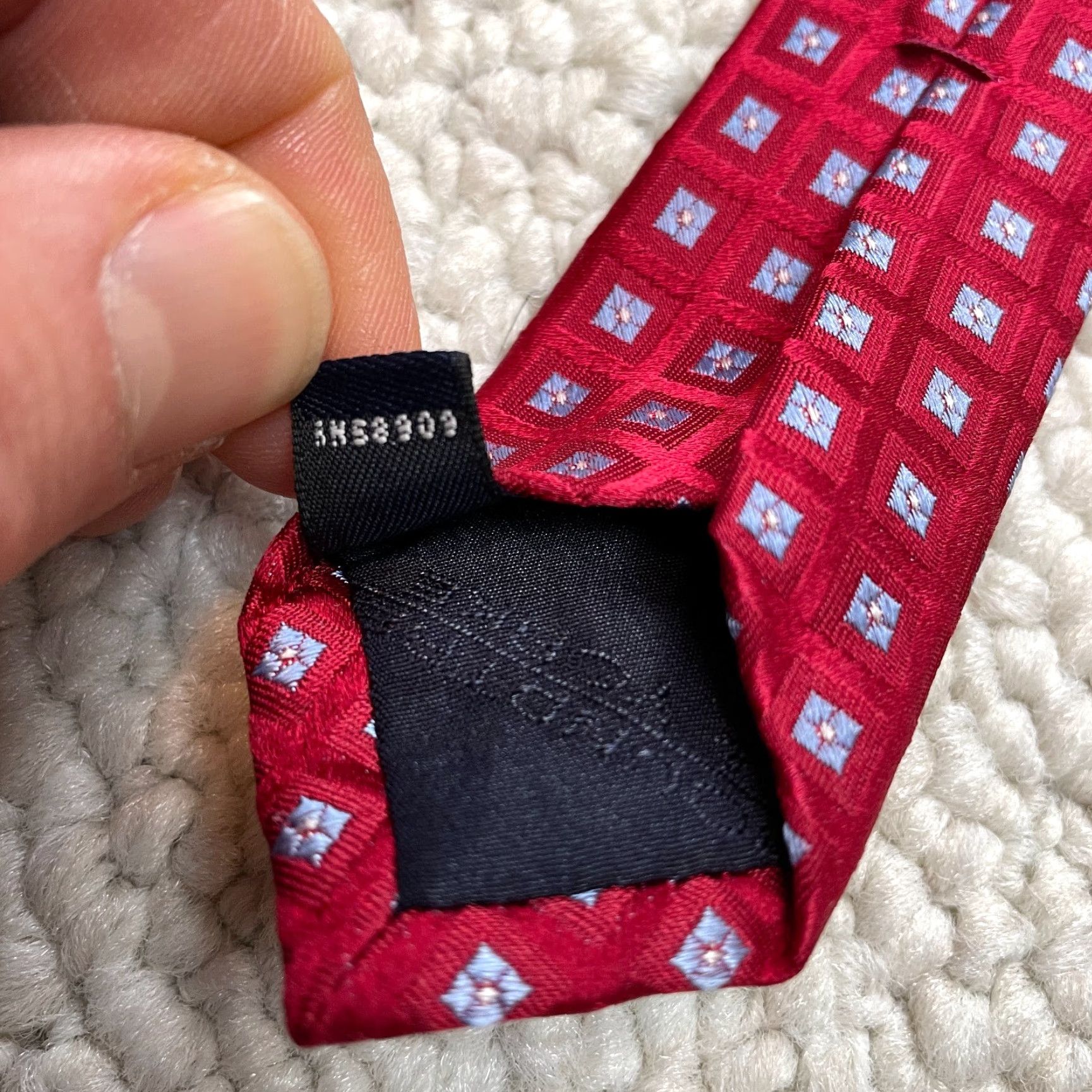 Roundtree & Yorke VINTAGE Roundtree & Yorke Tie Mens OS Red Blue Silk Classic Necktie Work Business Designable Adjustable Geometric Short Width Classic Pattern Mens Size ONE SIZE - 7 Thumbnail