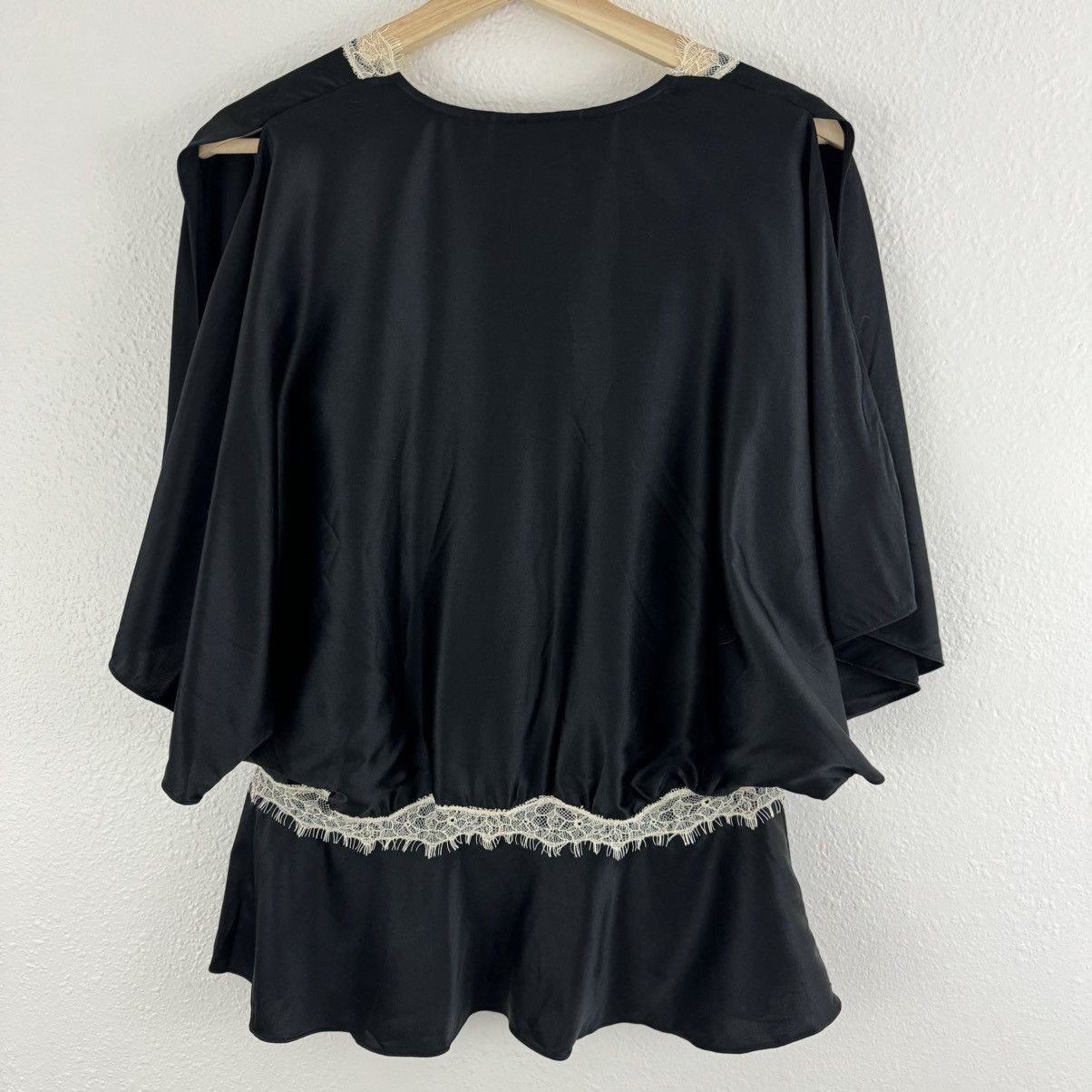 Express EXPRESS Y2K Black Silk White Lace Deep V Neck Blouse Top Size M / US 6-8 / IT 42-44 - 10 Thumbnail