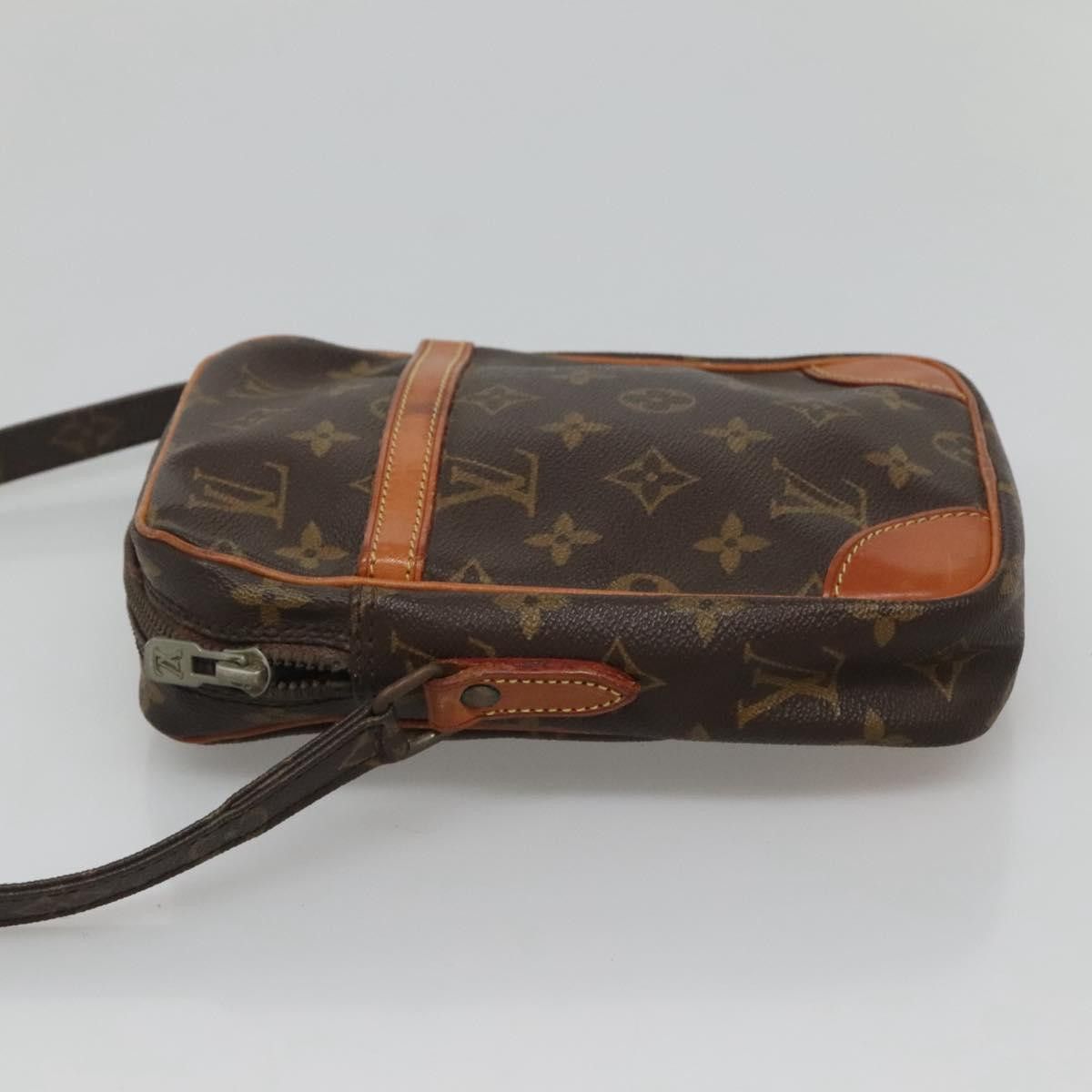 Louis Vuitton LOUIS VUITTON Monogram Danube Shoulder Bag M45266 Size ONE SIZE - 4 Thumbnail