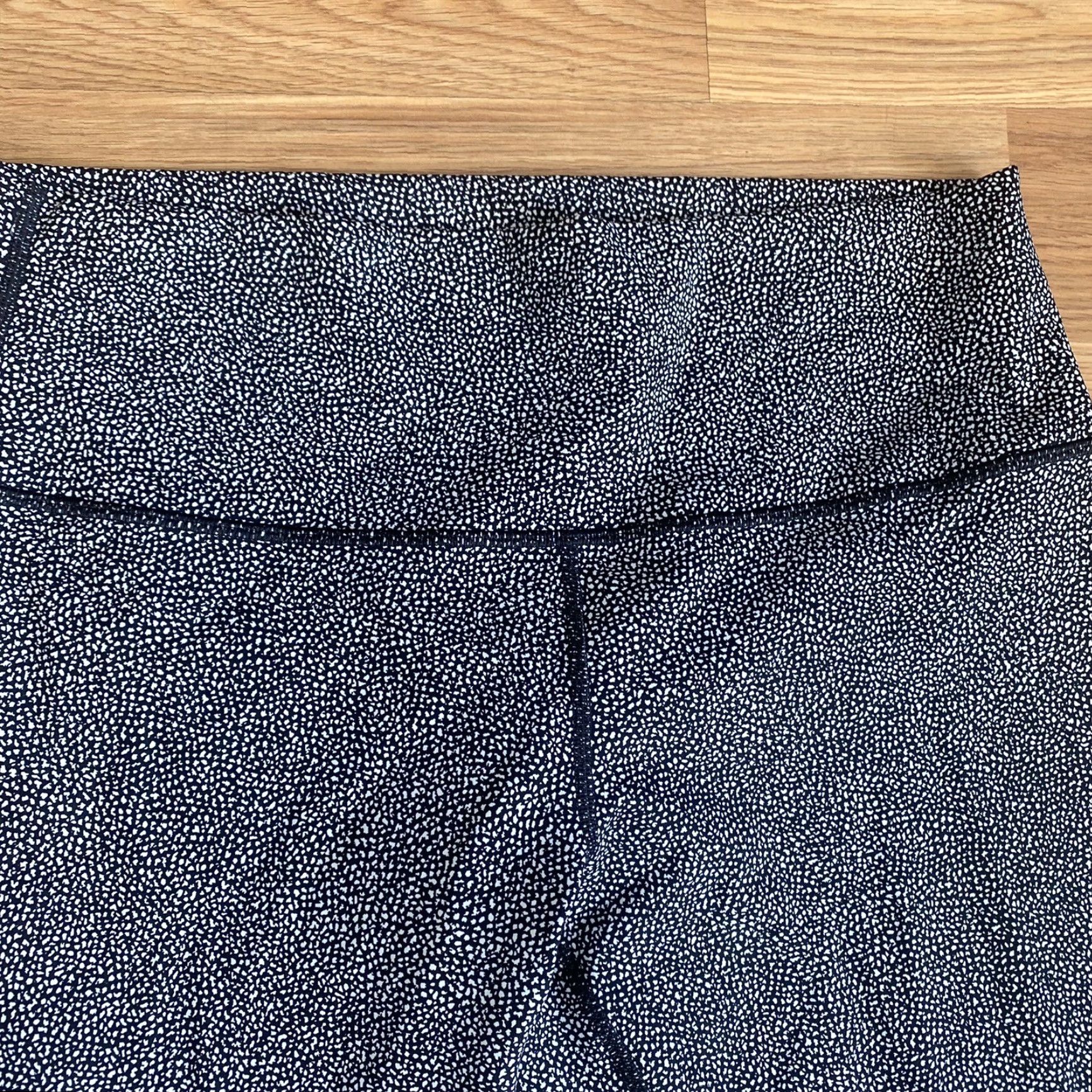 Lululemon Lululemon Align Pant Full Length Leggings Women’s 12 Black White Pattern Athletic High Rise Size 34" / US 12 / IT 48 - 2 Thumbnail
