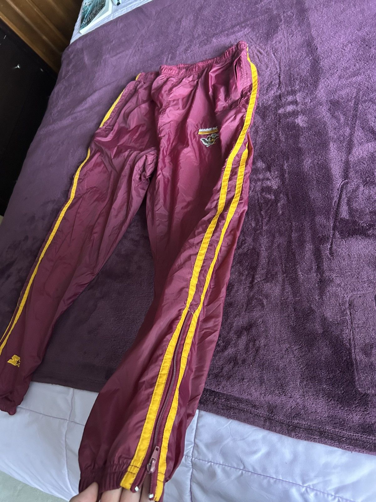Starter Vintage 90s Minnesota Golden Gophers Starter Track Pants M Size US 32 / EU 48 - 2 Thumbnail