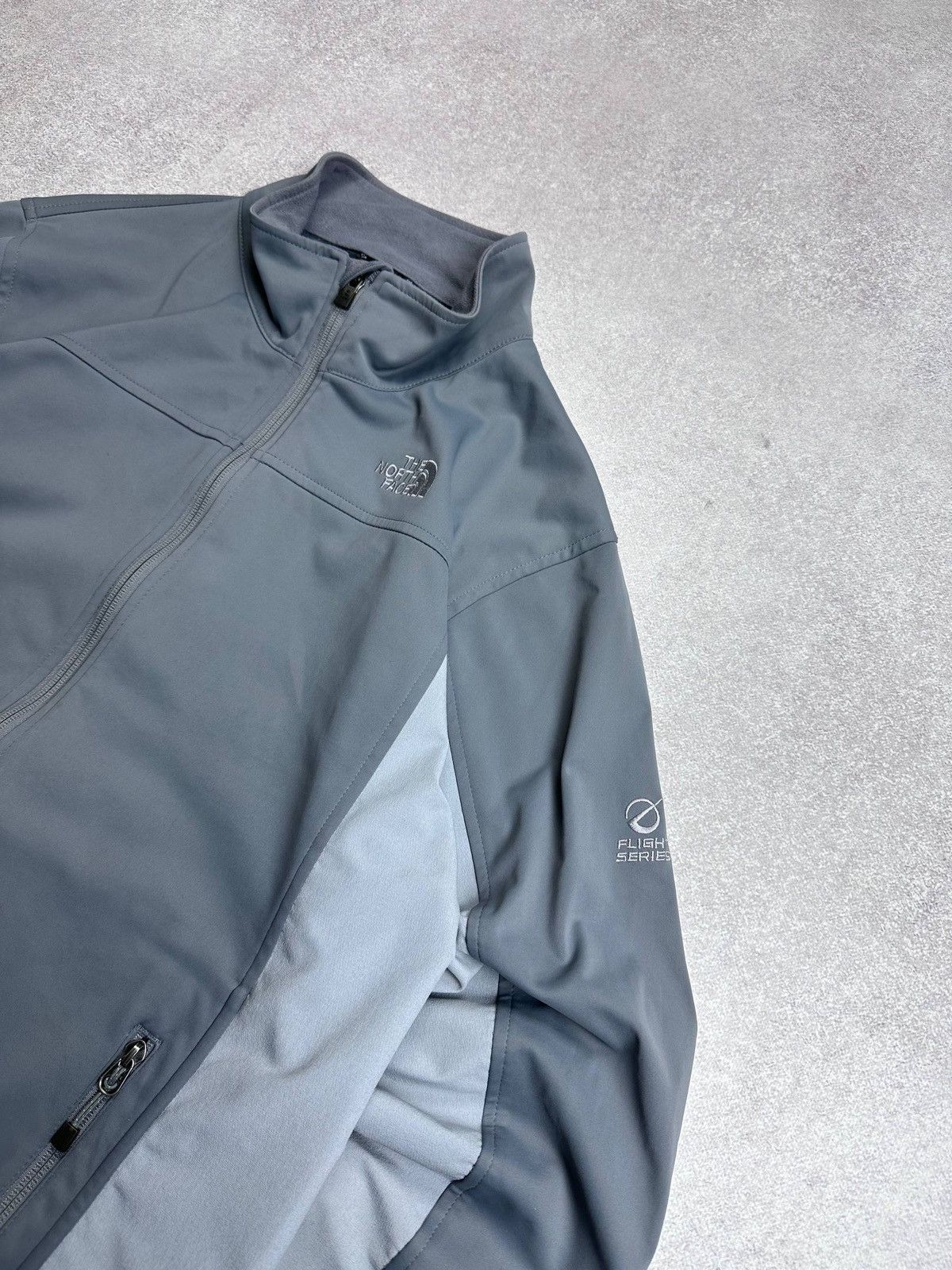 The North Face Vintage The North Face Flight Series Windstopper Jacket L Size US L / EU 52-54 / 3 - 5 Thumbnail