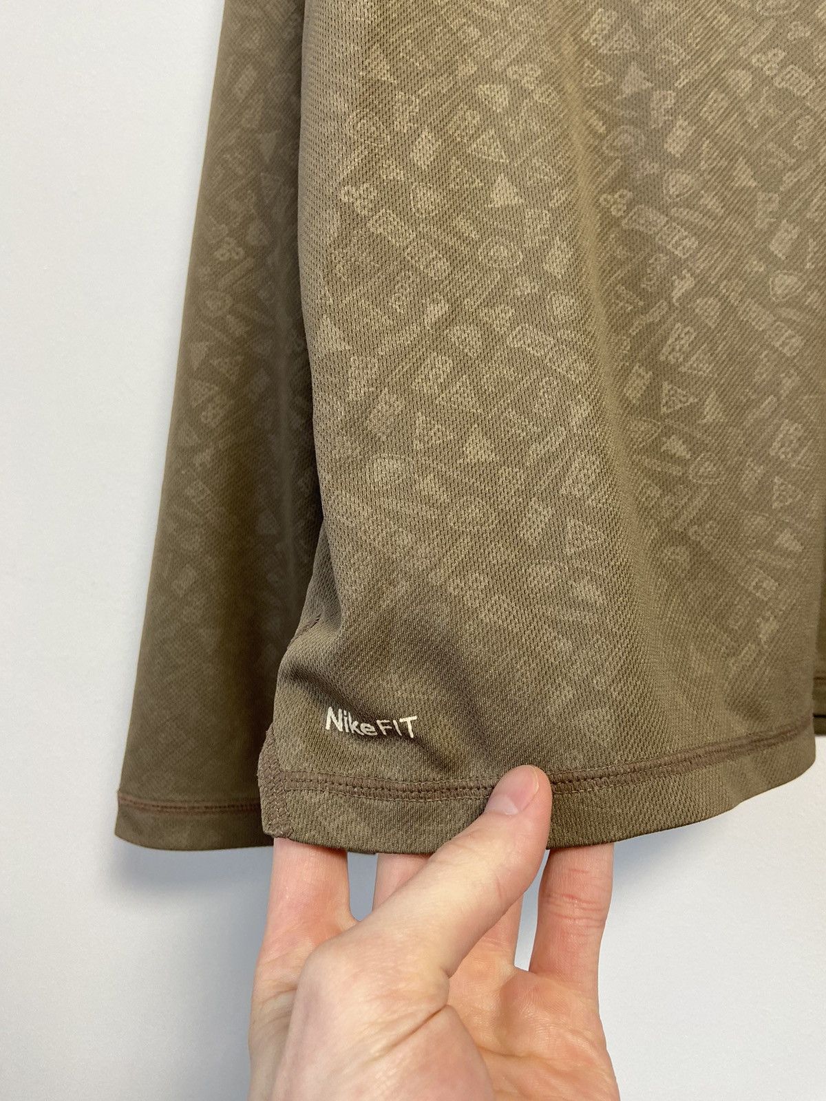 Vintage Nike Acg Vintage Long Sleeve Y2K style Size US L / EU 52-54 / 3 - 5 Thumbnail