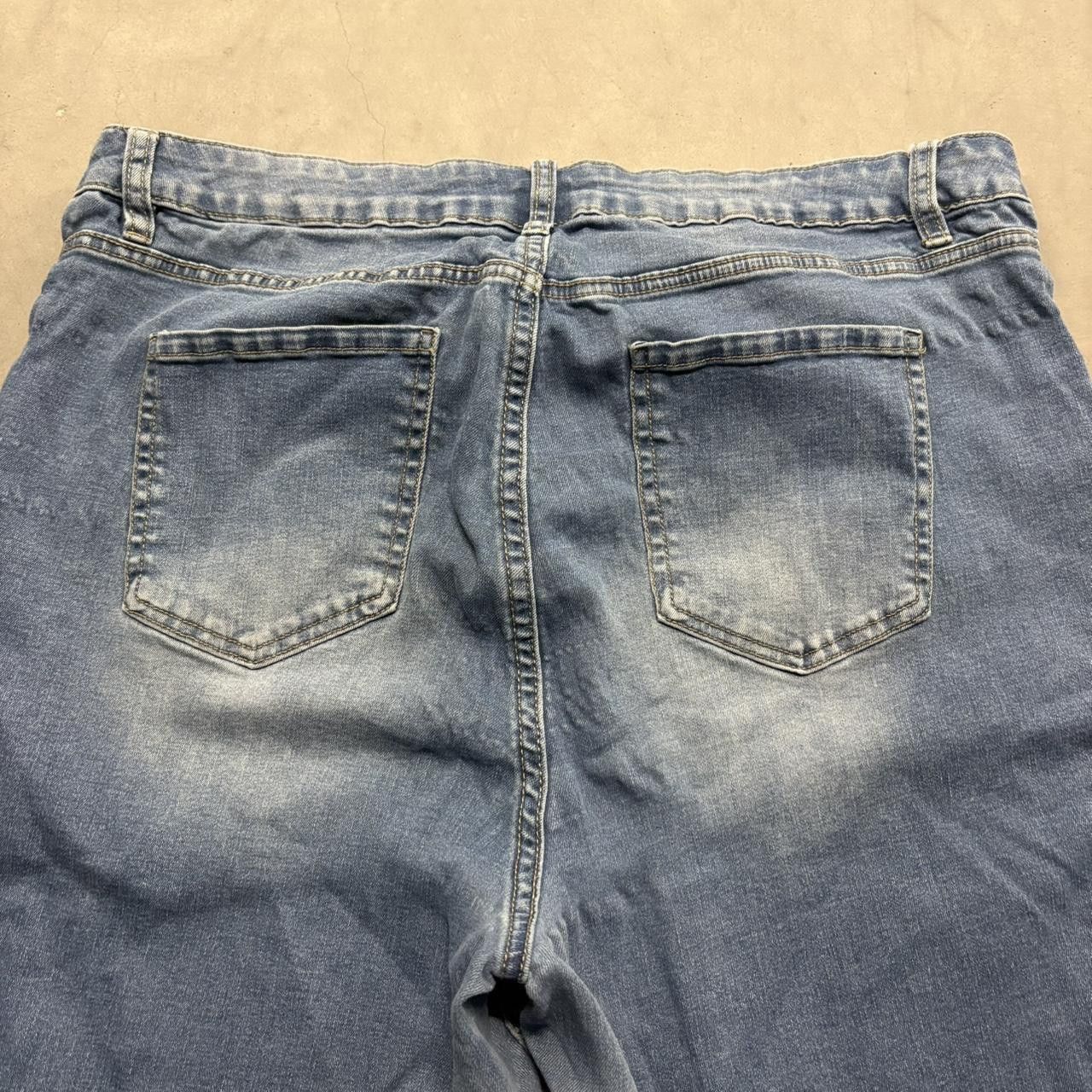 Vintage Crazy Vintage Y2K/2000s Baggy Flared Skater Style Medium Wash Denim Jeans! Size US 36 / EU 52 - 5 Thumbnail