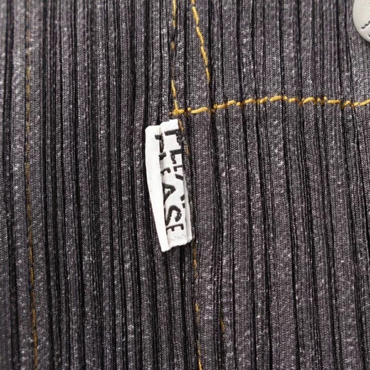 Issey Miyake Issey Miyake size:2 Black denim patterned sleeveless pleat Size XS / US 0-2 / IT 36-38 - 6 Thumbnail