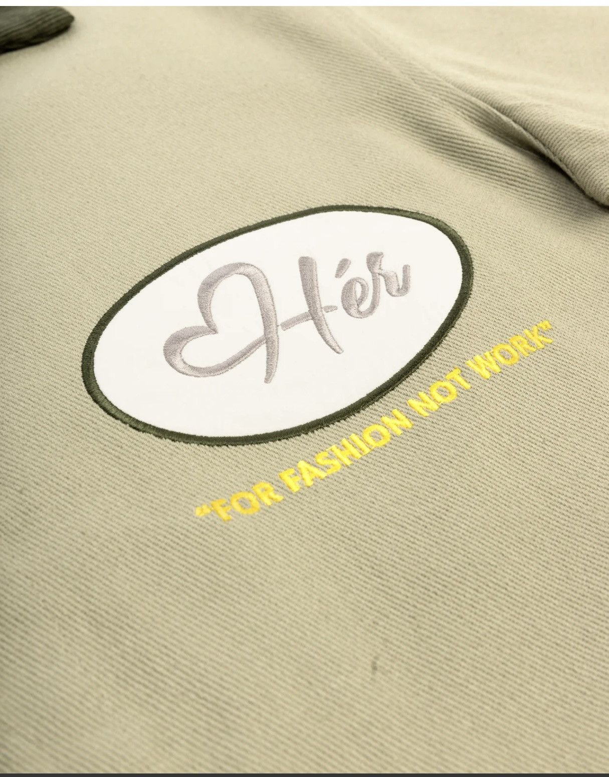 Hypebeast Women’s SILVER SAGE "Hér" WORKSHIRT size small Size S / US 4 / IT 40 - 6 Thumbnail