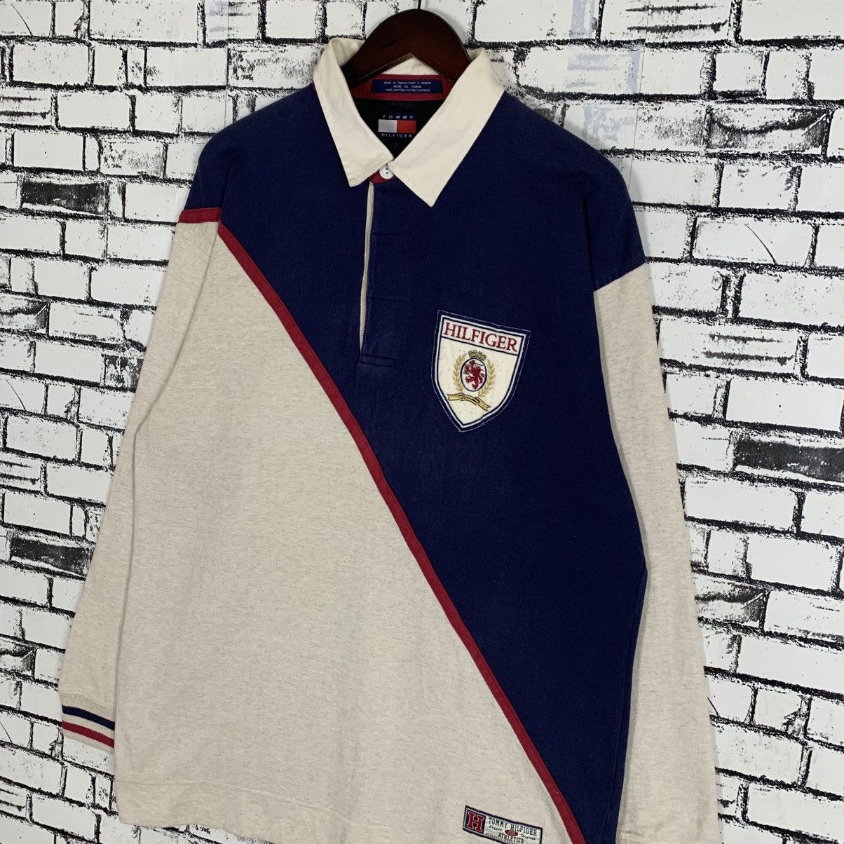 Tommy Hilfiger × Vintage Vintage Tommy Hilfiger Rugby Embroidery Longsleeve PoloShirt Size US L / EU 52-54 / 3 - 3 Thumbnail