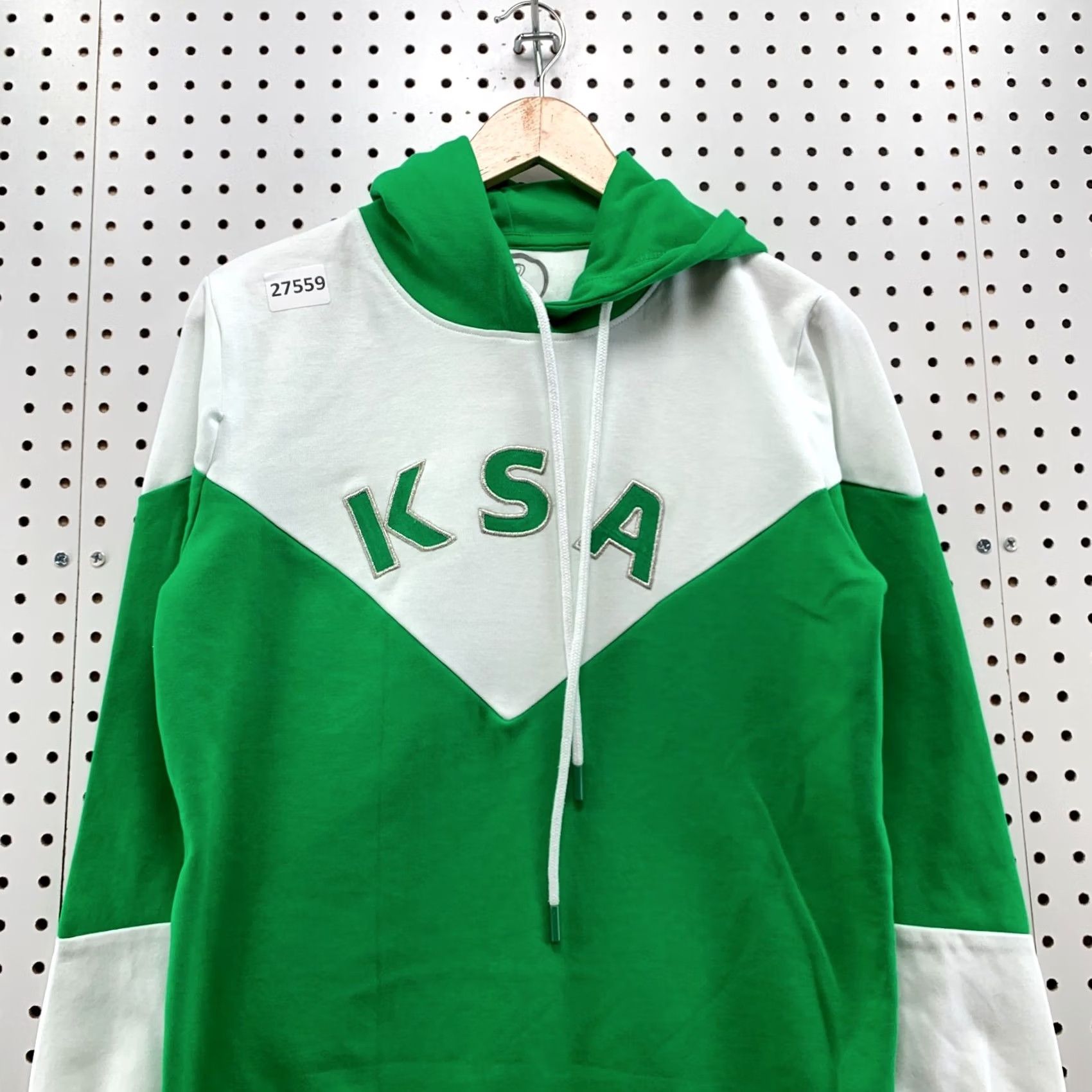 Vintage FIFA World Cup 2022 Saudi Arabia Hooded Sweatshirt Small Green White Mens Size US S / EU 44-46 / 1 - 2 Thumbnail