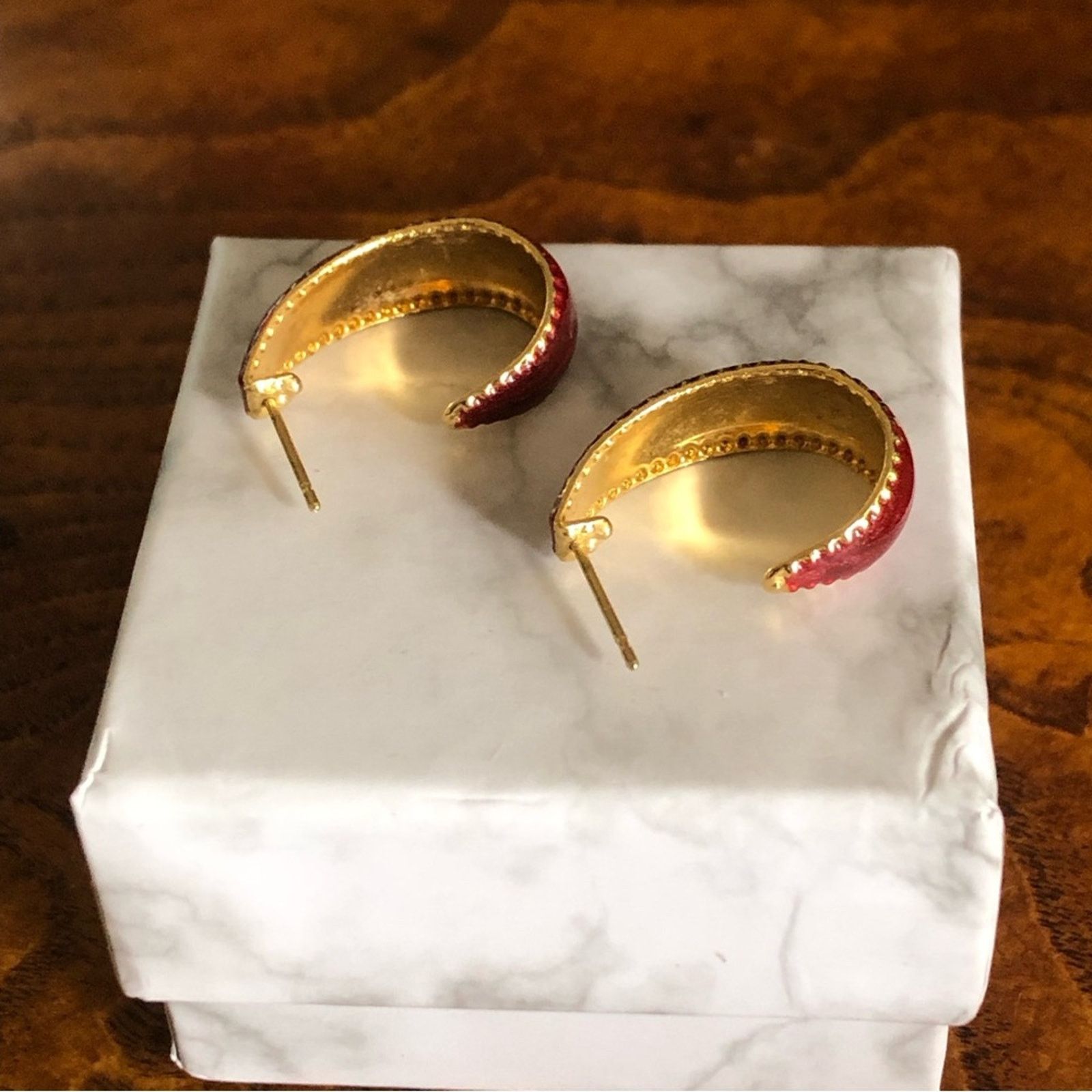 Vintage Vintage 80s burgundy red sparkle enamel small hoop earrings Size ONE SIZE - 3 Thumbnail
