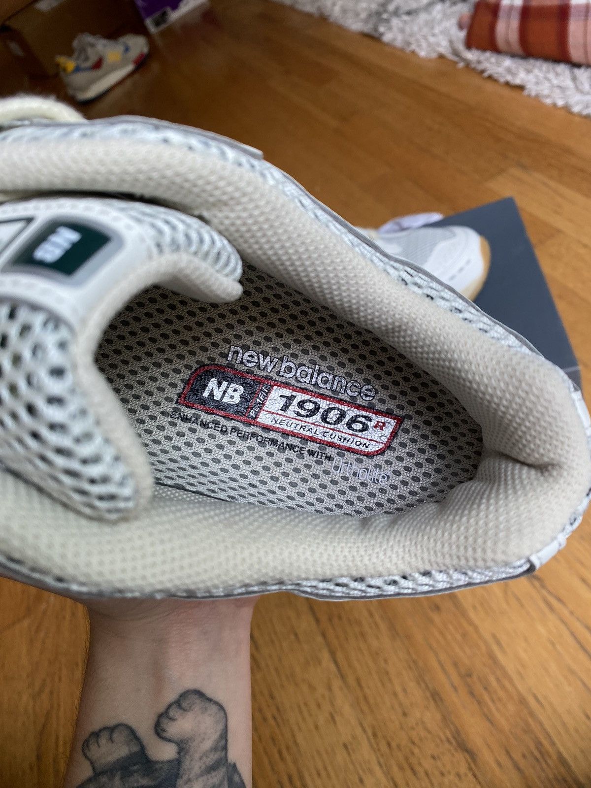 New Balance New Balance 1906R ‘White/Green’ US10 Size US 10 / EU 43 - 6 Thumbnail