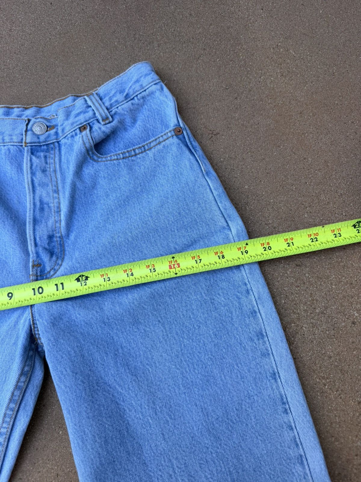 Levi's Vintage 90s Levi’s 501xx Student Fit Faded Denim Jeans 28x31 Size 28" / US 6 / IT 42 - 10 Thumbnail