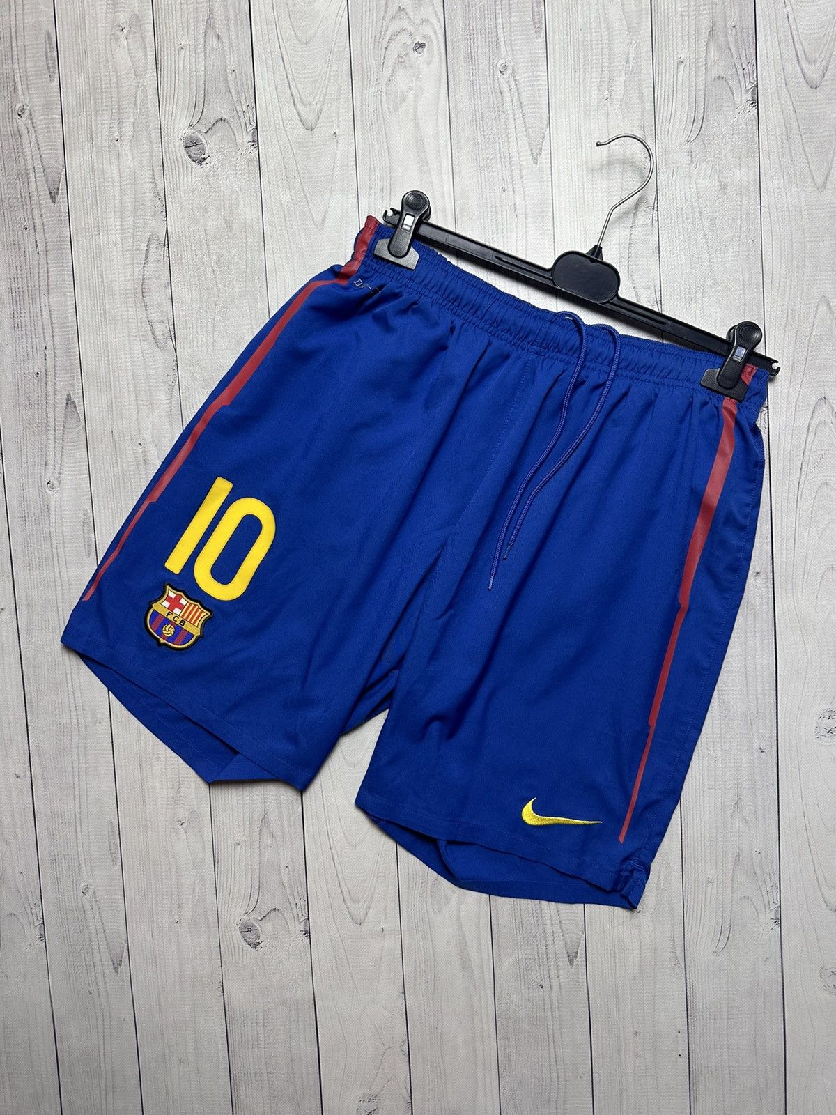 Vintage Nike Barcelona soccer shorts 10 Messi