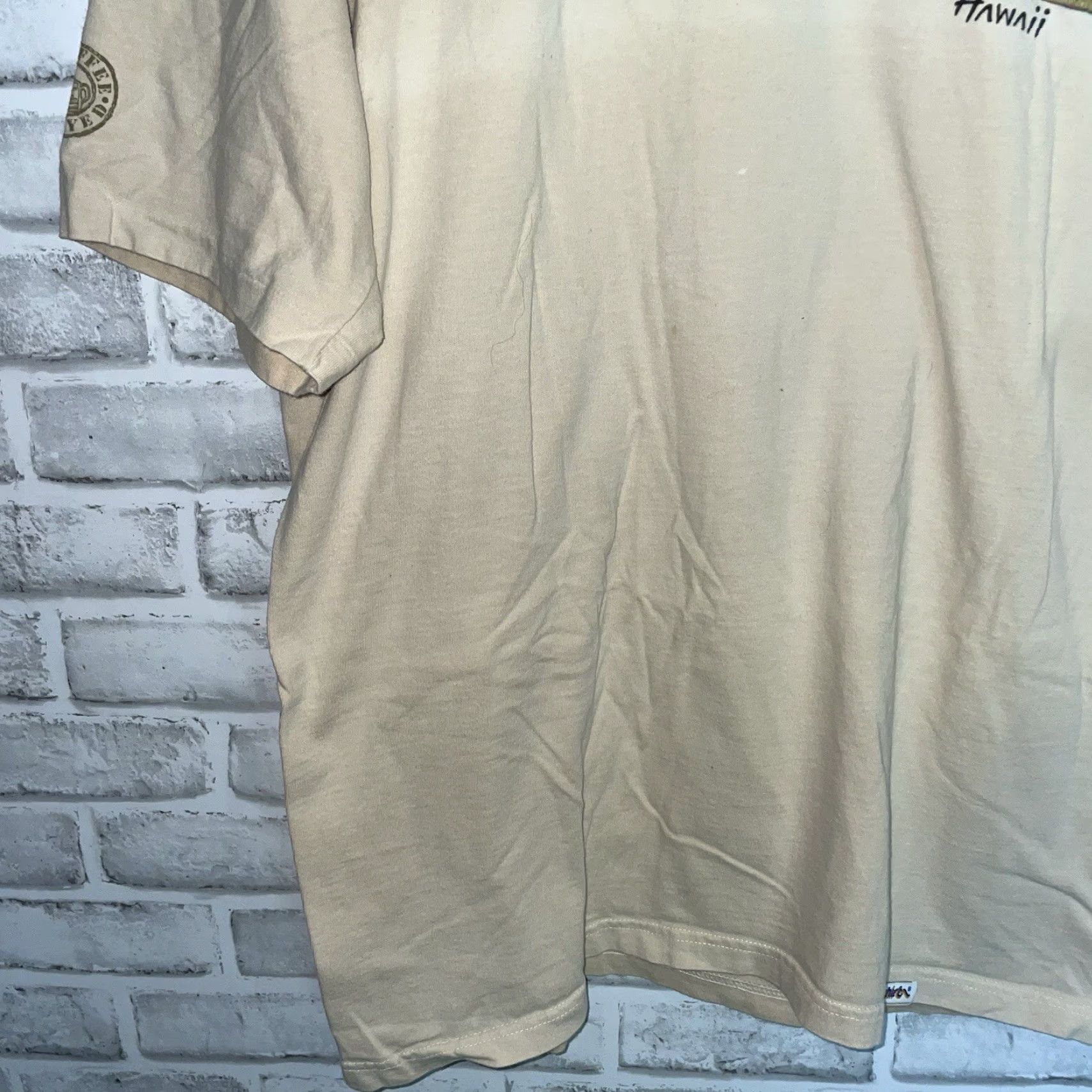 Vintage VINTAGE Crazy Shirts T-Shirt Beige Gecko Hawaii Graphic Mens XL USA SINGLE STITCH Size US XL / EU 56 / 4 - 3 Thumbnail