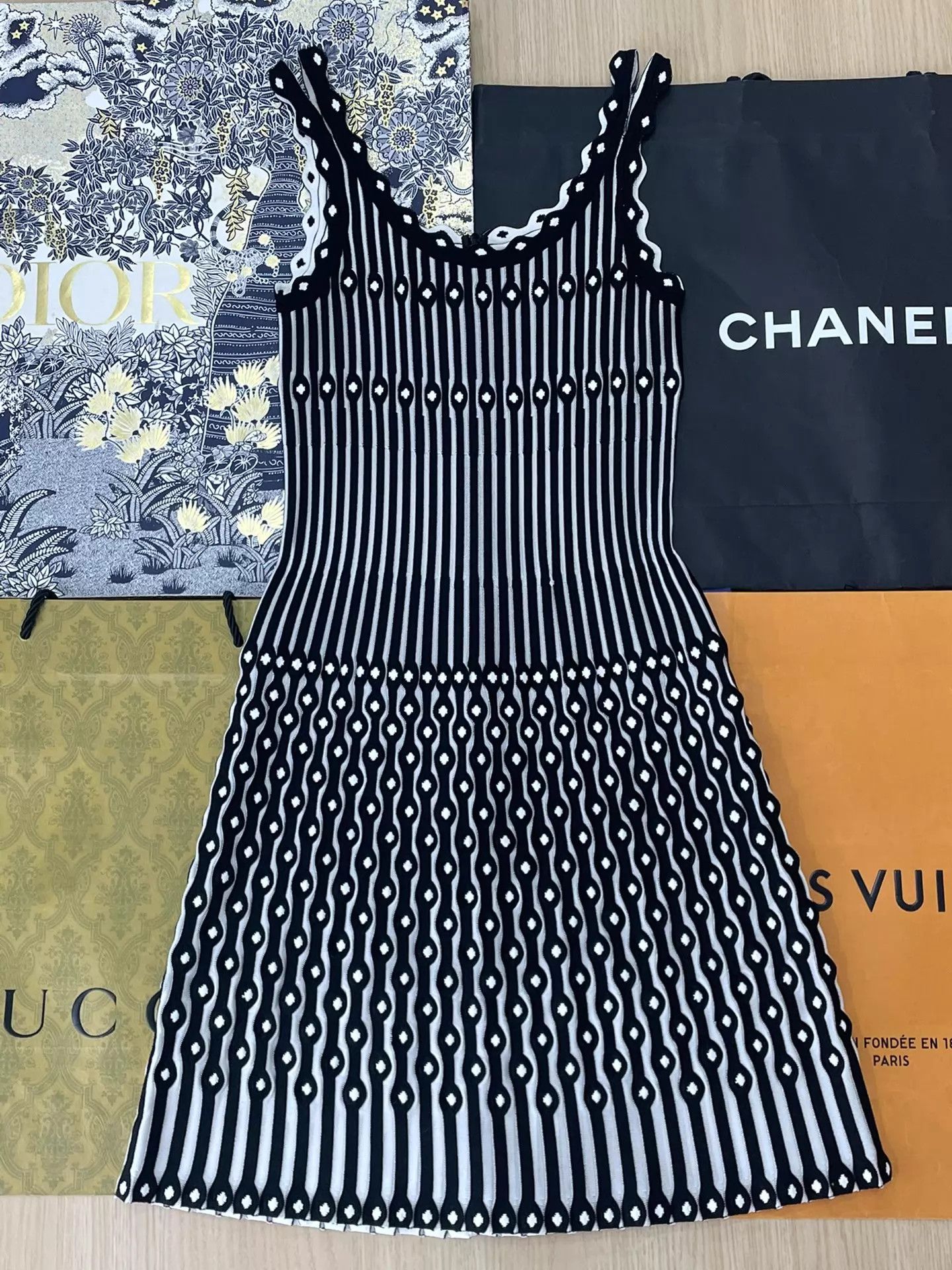 Alaia Alaia black and white colorblocked sleeveless dress EU 38 Size XS / US 0-2 / IT 36-38 - 1 Thumbnail