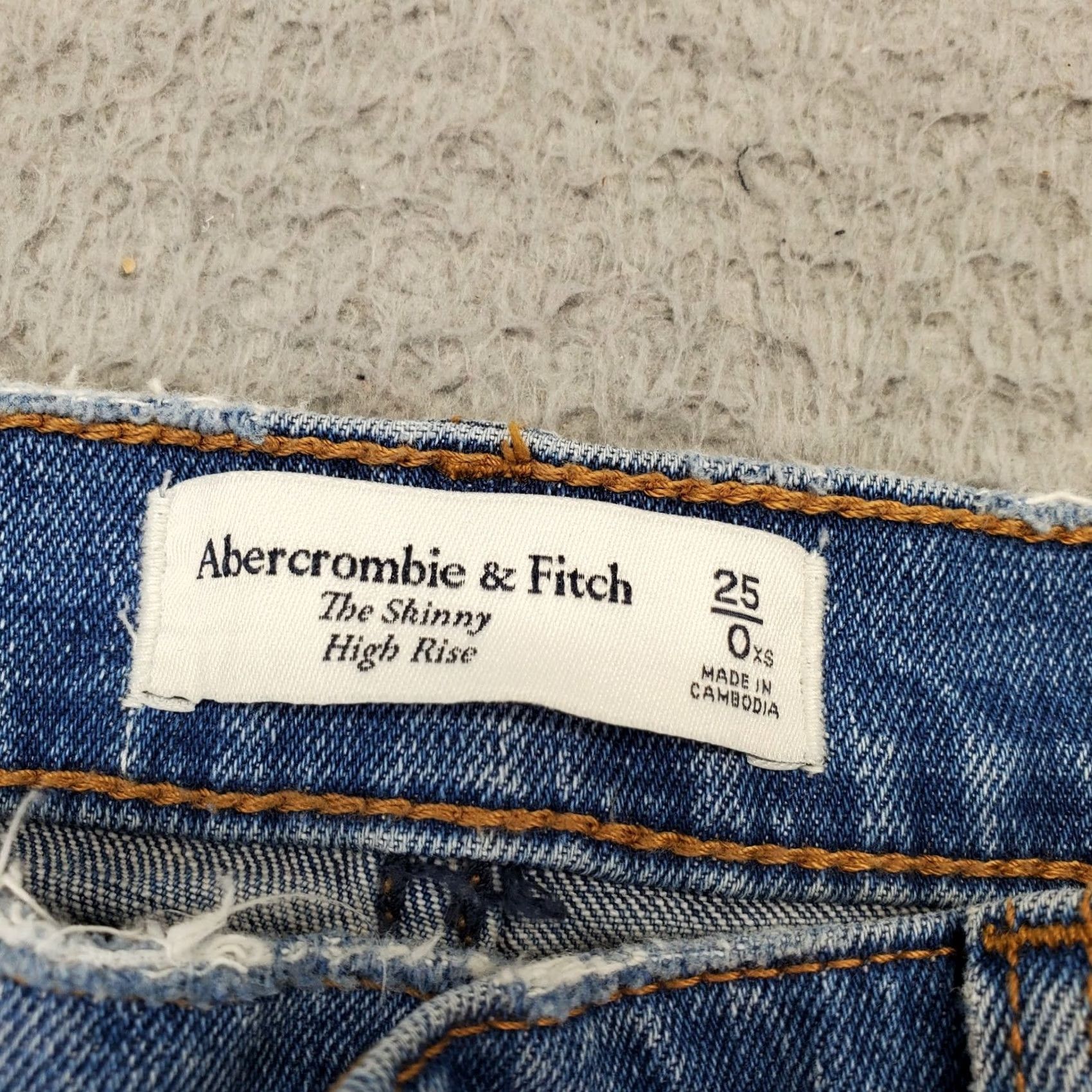 Abercrombie & Fitch Abercrombie & Fitch The Skinny High Rise Jeans Womens Size 0 Blue Denim Distressed Jeans Size 25" / US 0 / IT 36 - 6 Thumbnail