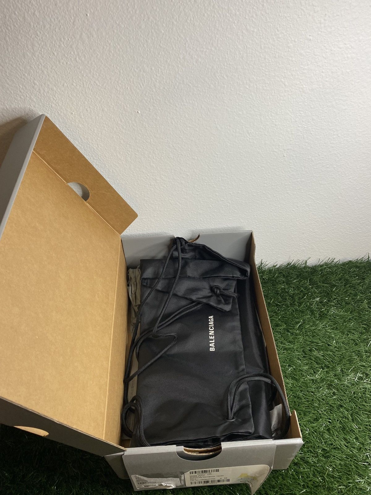 Balenciaga W Balenciaga Speed 2.0 ‘ Yellow ‘| Size 36 EU | NEW Size US 6 / IT 36 - 9 Thumbnail